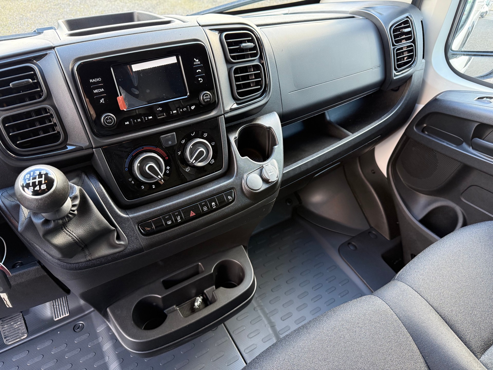CITROEN 35 2.2 Blue HDI L3H2 mit Mammut Lift Hebebühne-image-8
