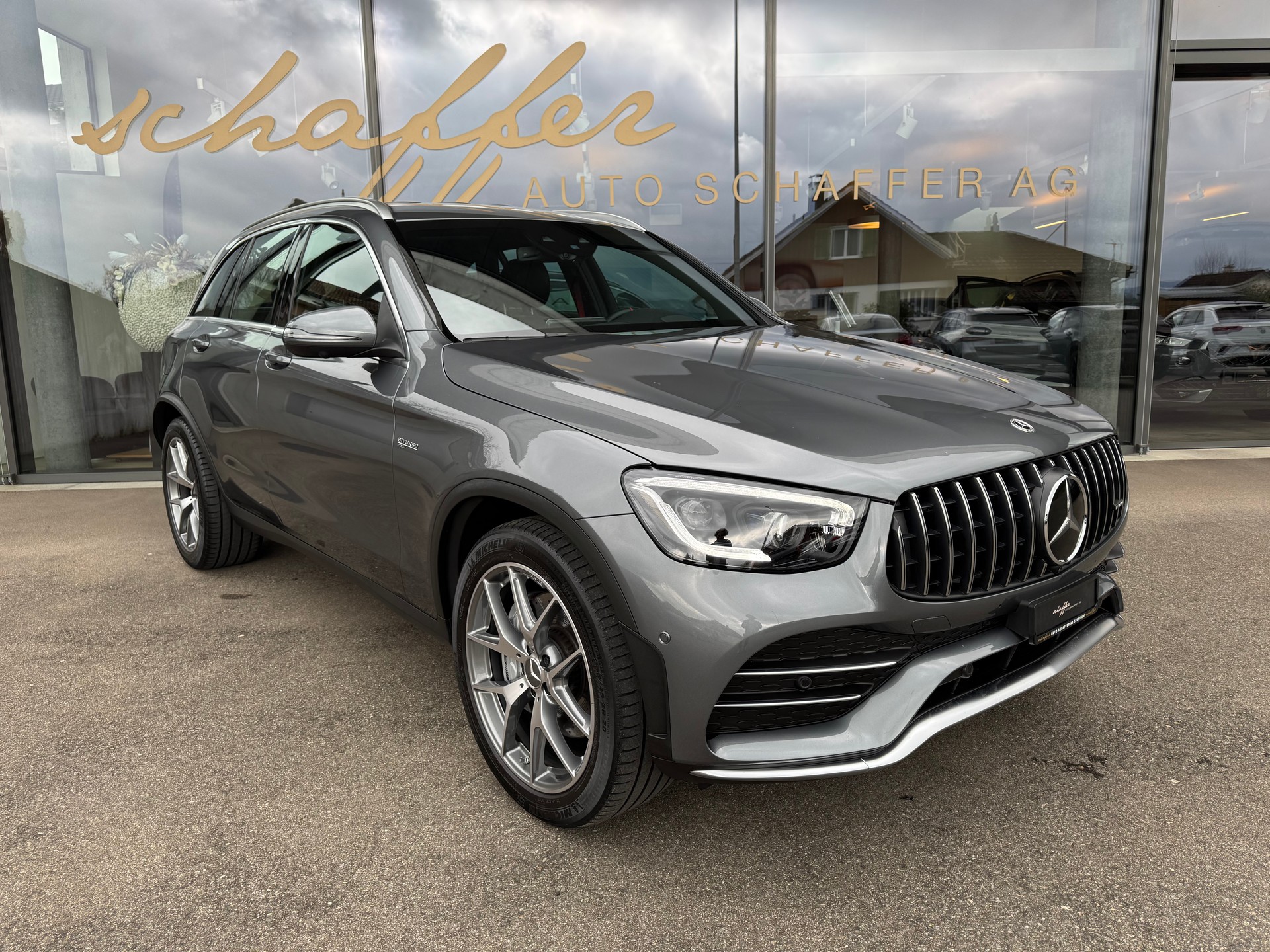 MERCEDES-BENZ GLC 43 AMG 4Matic 9G-Tronic-showroom-element-3