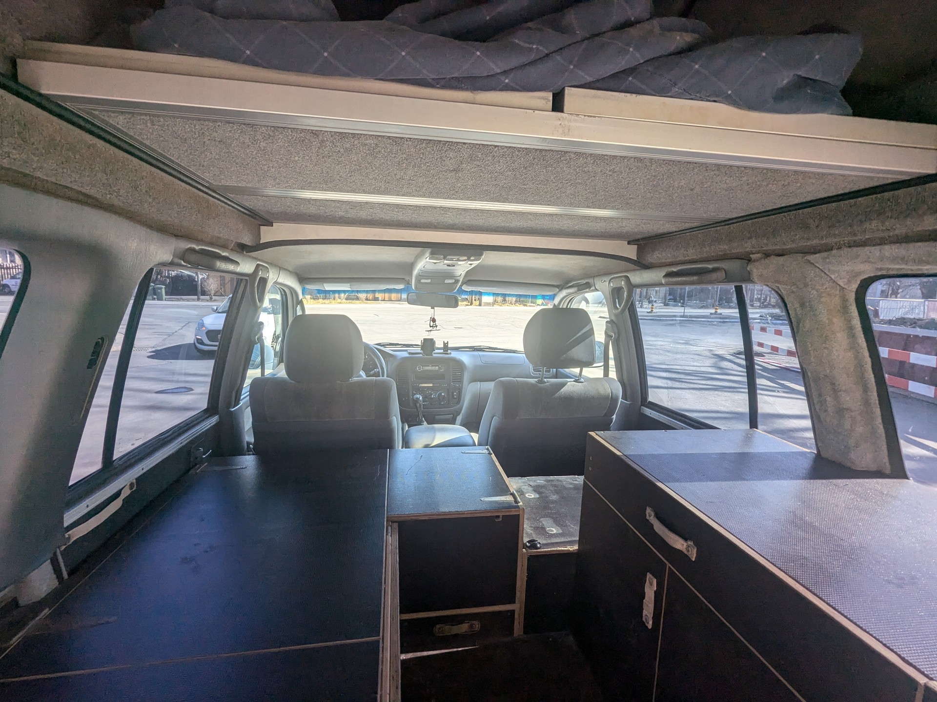 TOYOTA LAND CRUISER J100-image-6