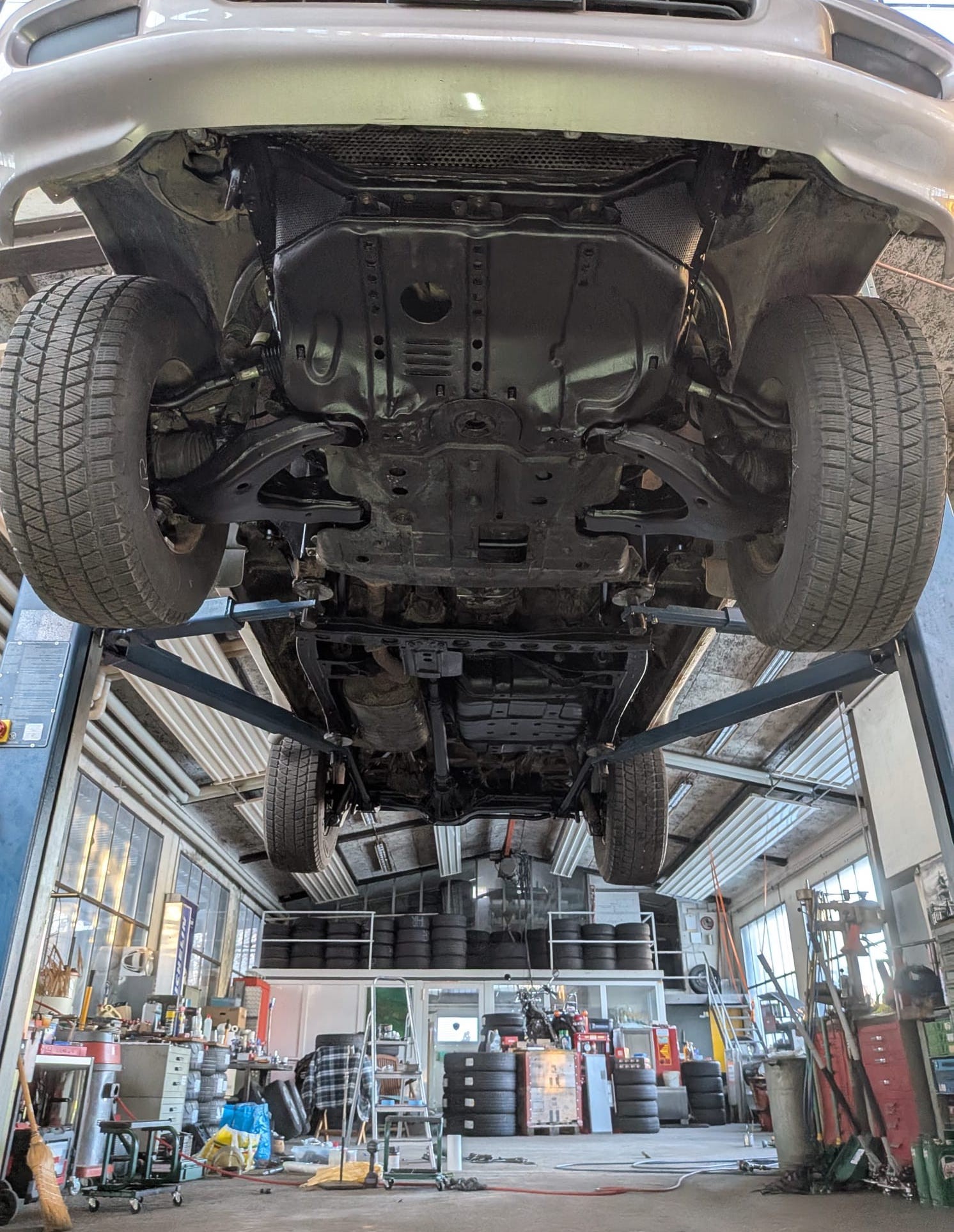 TOYOTA LAND CRUISER J100-image-10