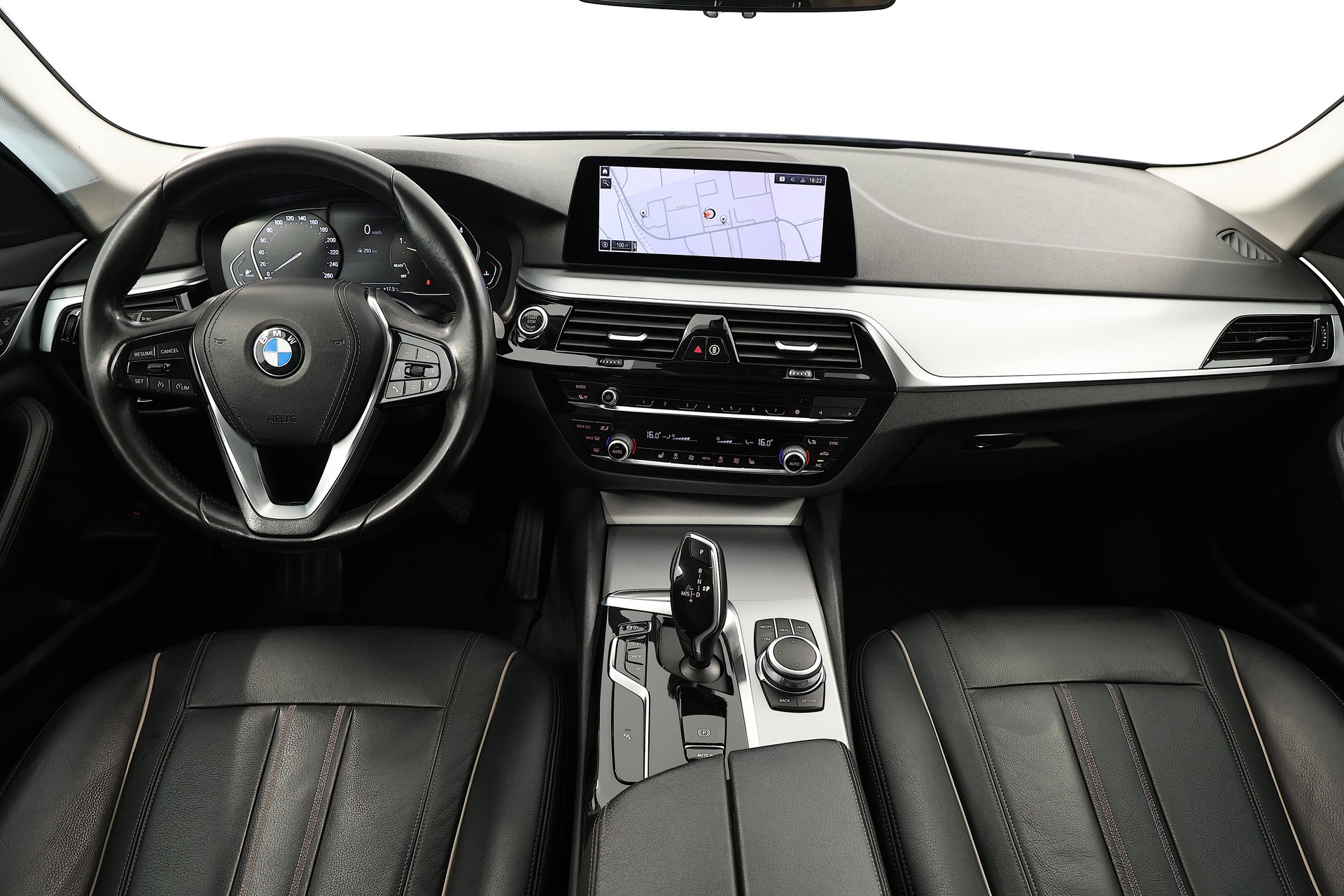 BMW 520d xDrive 48V Touring Steptronic-image-7