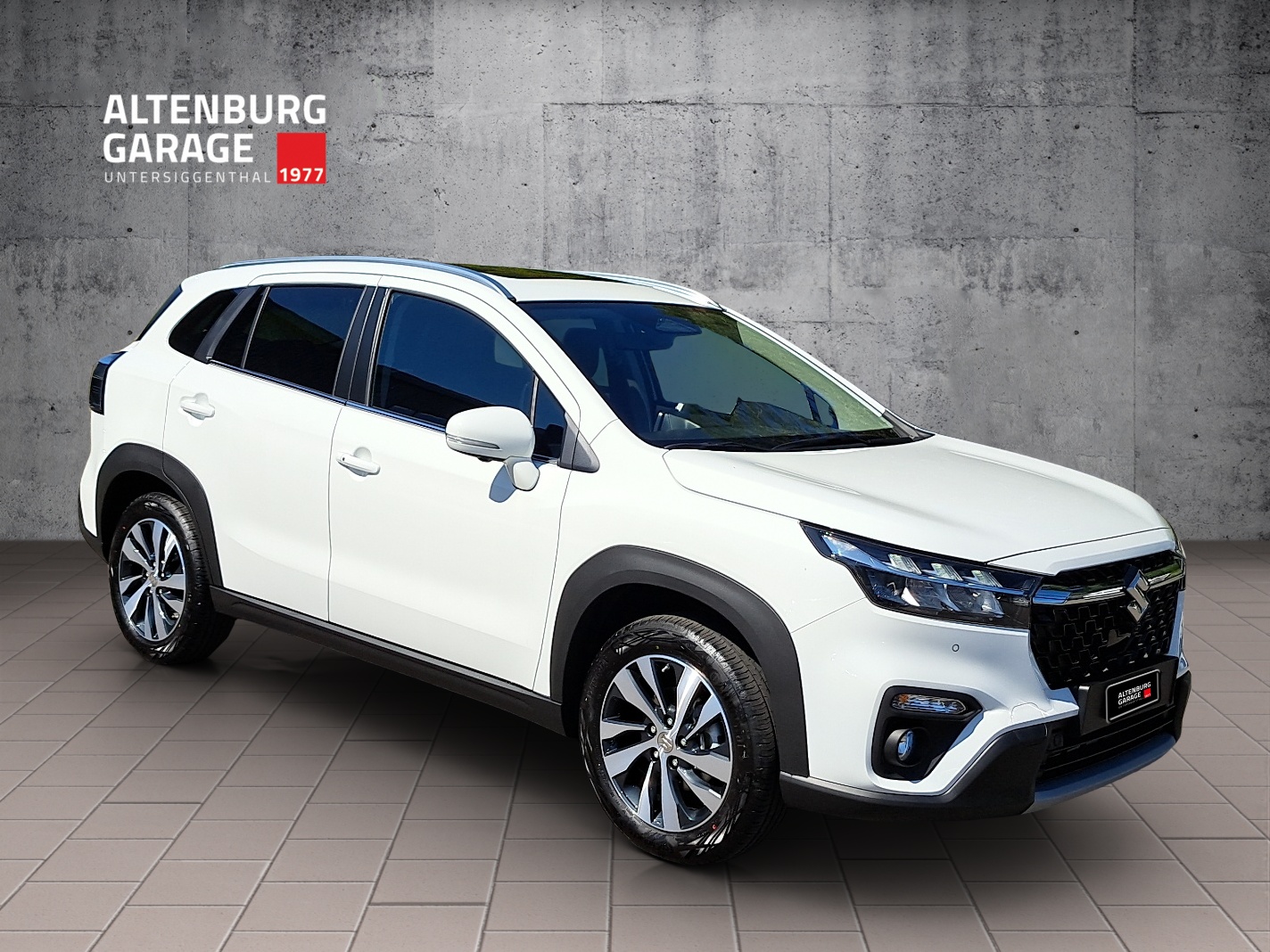 SUZUKI S-Cross 1.4 T Compact Top Hybrid-image-6