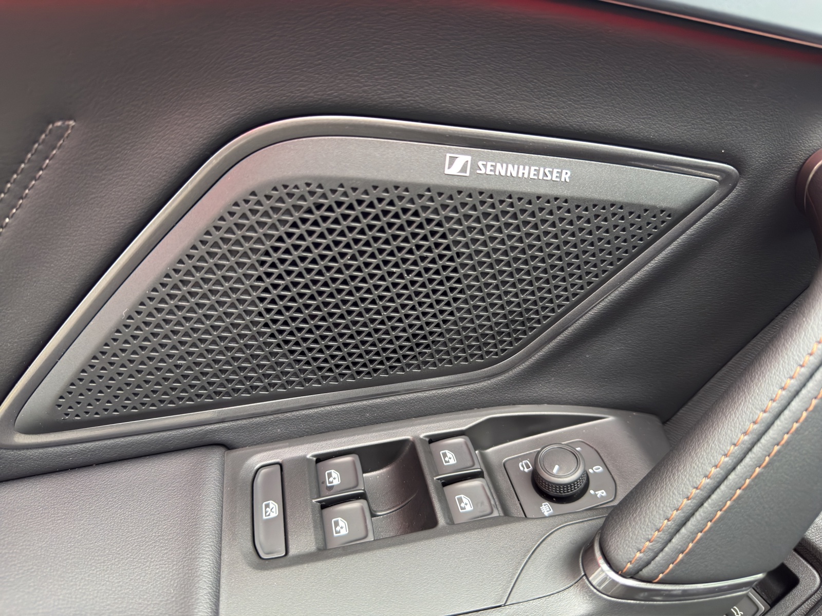 CUPRA Formentor 1.5 e-HYBRID pHEV DSG-image-14