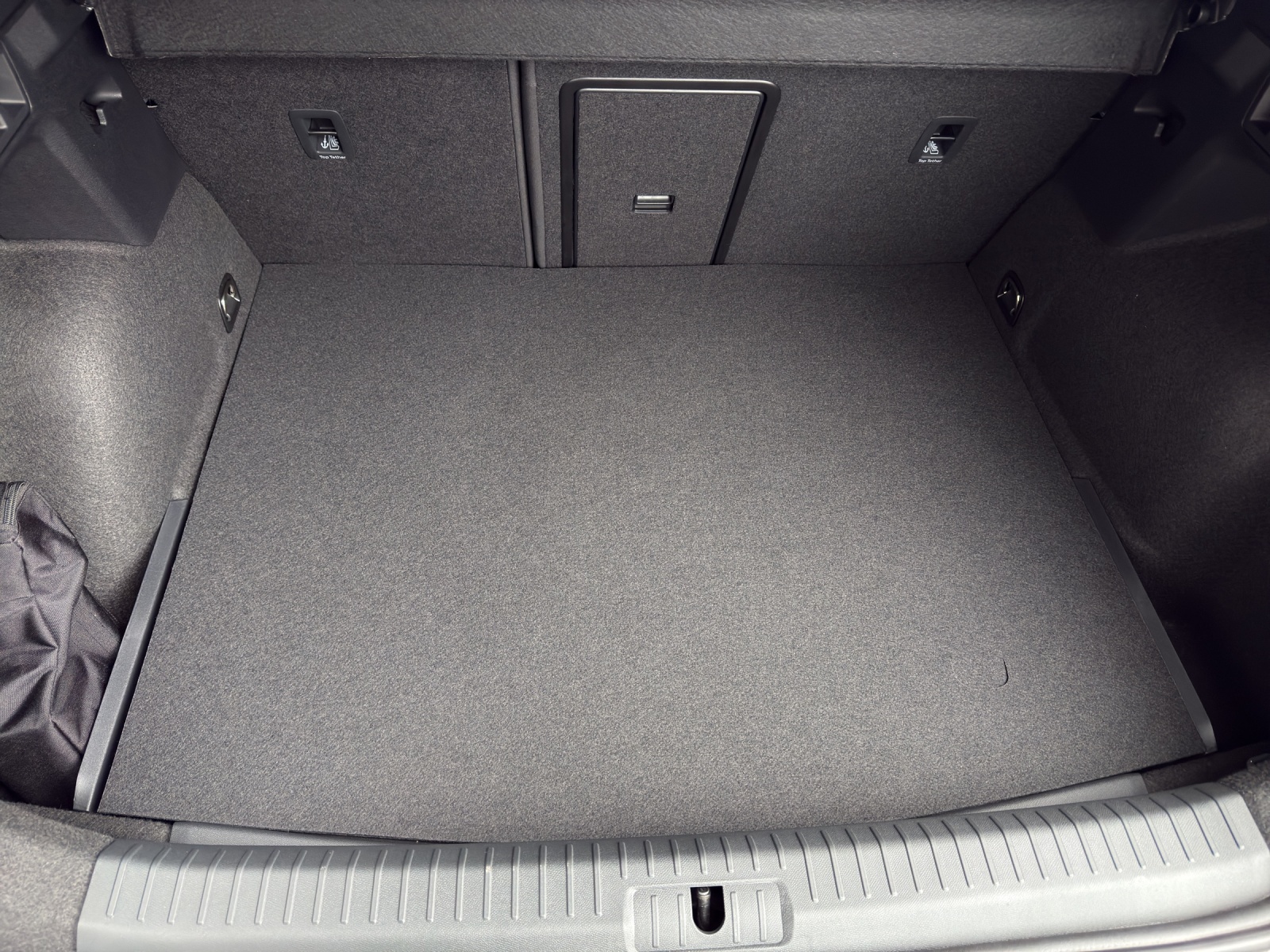 CUPRA Formentor 1.5 e-HYBRID pHEV DSG-image-12
