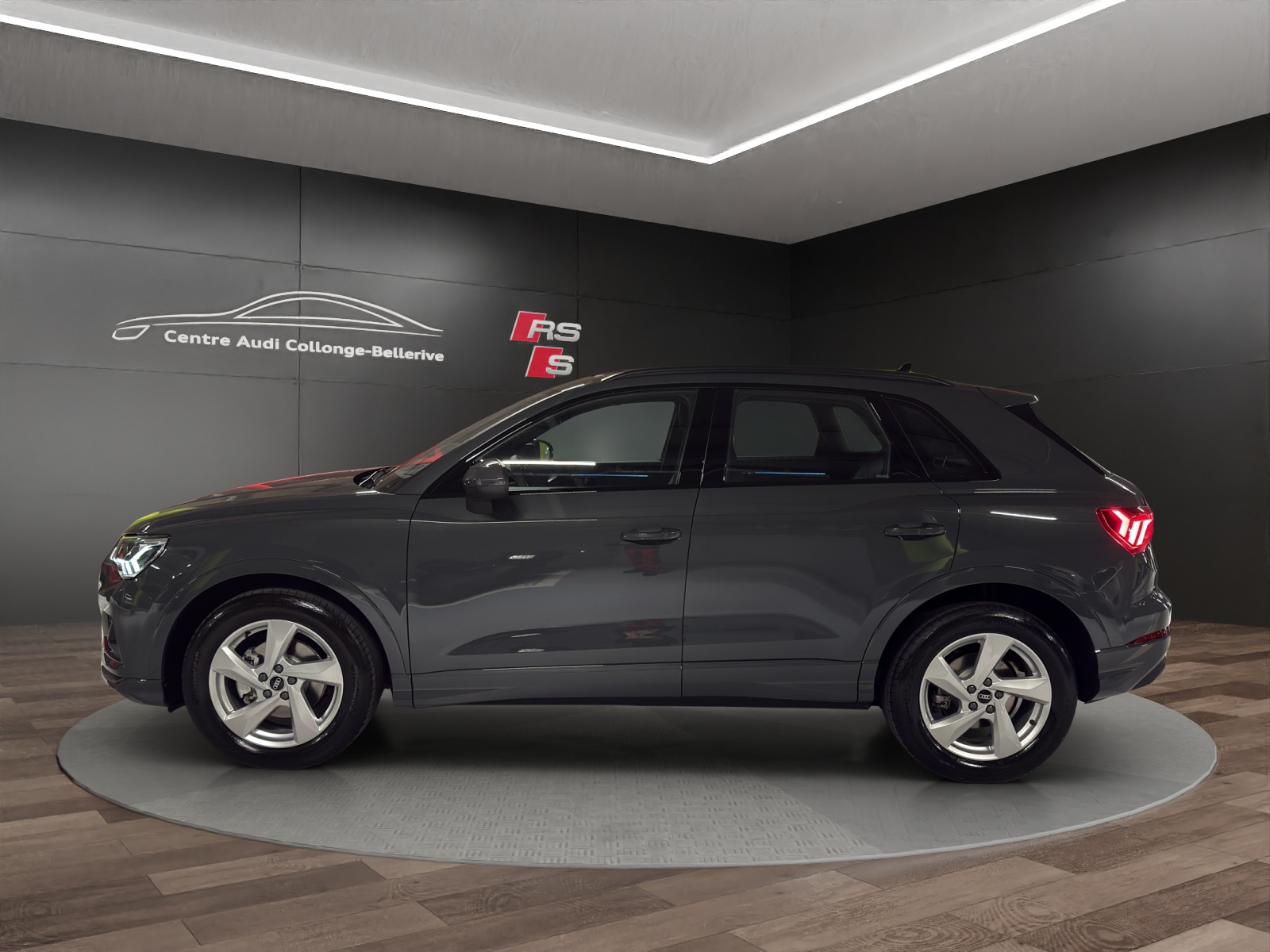AUDI Q3 35 TFSI advanced Attraction S-tronic-image-2