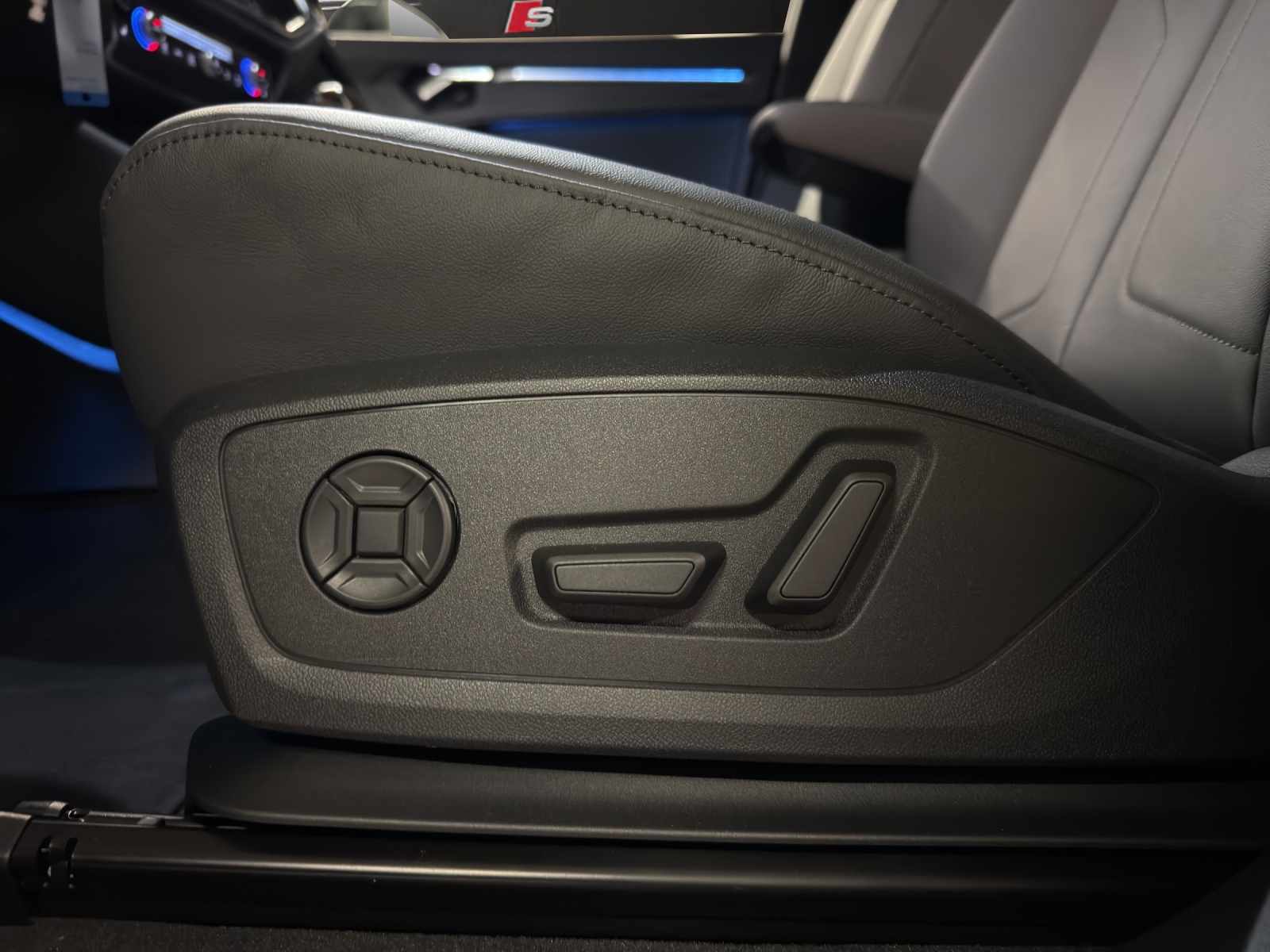 AUDI Q3 35 TFSI advanced Attraction S-tronic-image-21
