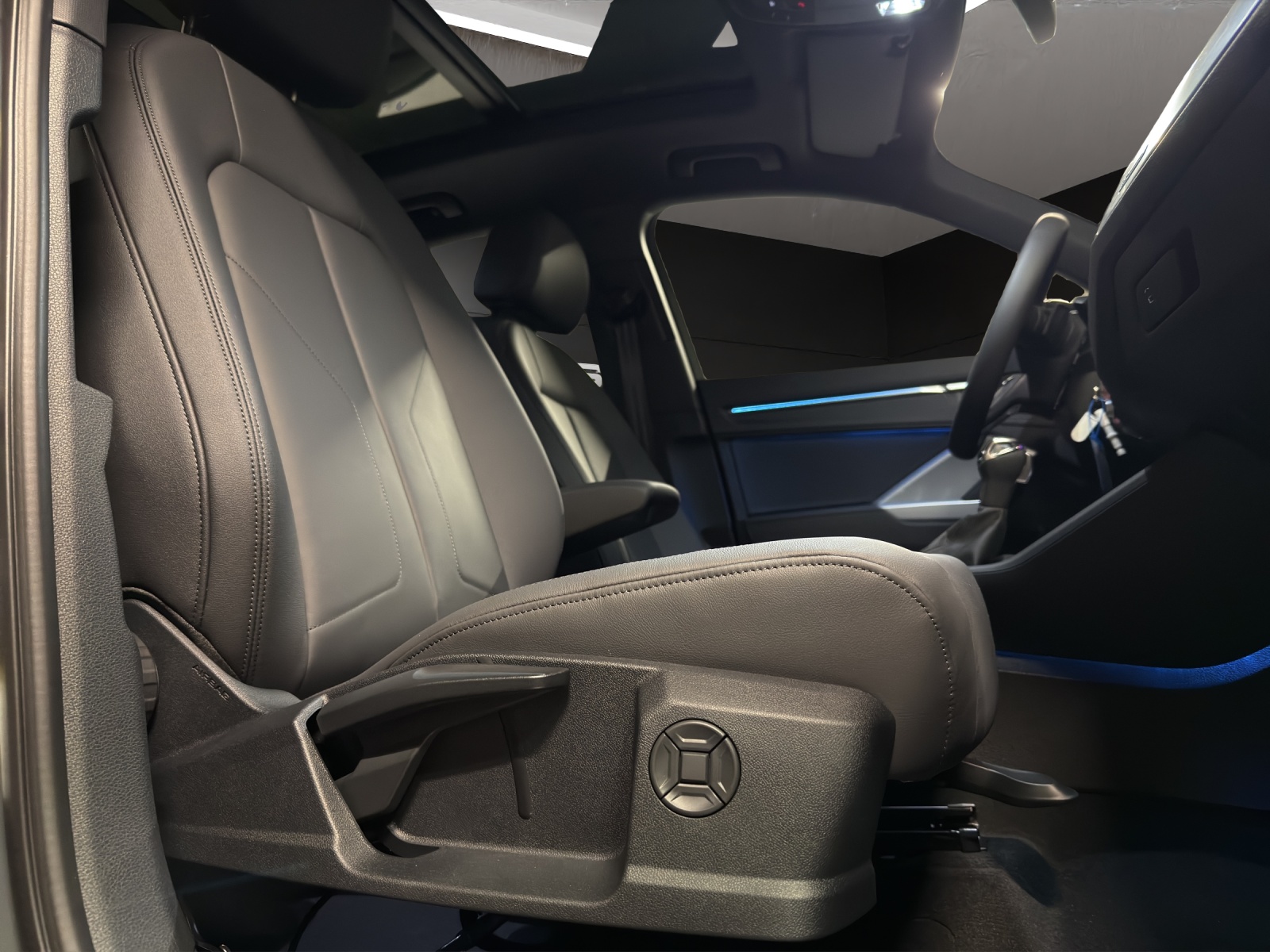 AUDI Q3 35 TFSI advanced Attraction S-tronic-image-14