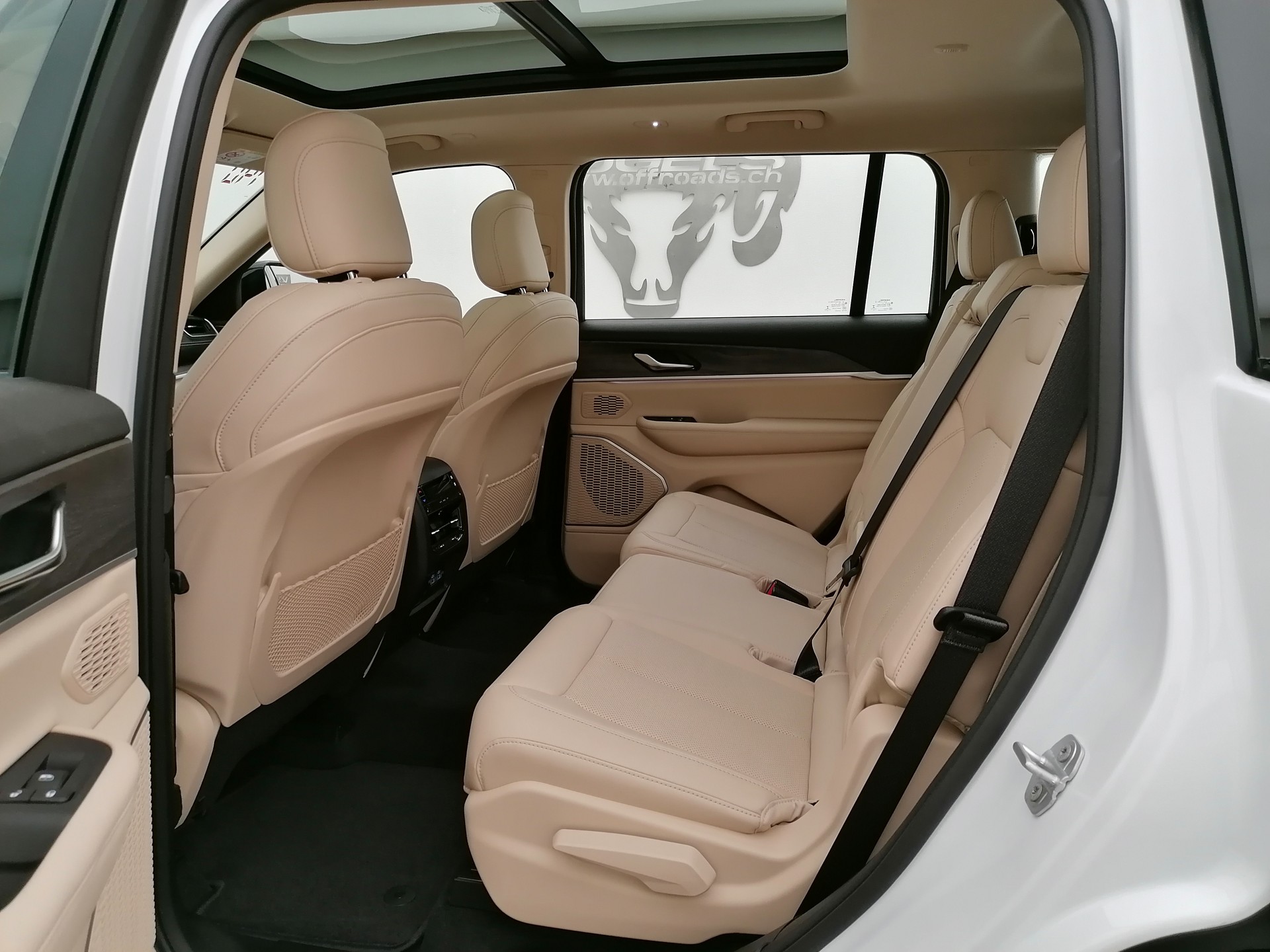 JEEP Grand Cherokee Limited L 3.6 AWD-image-9