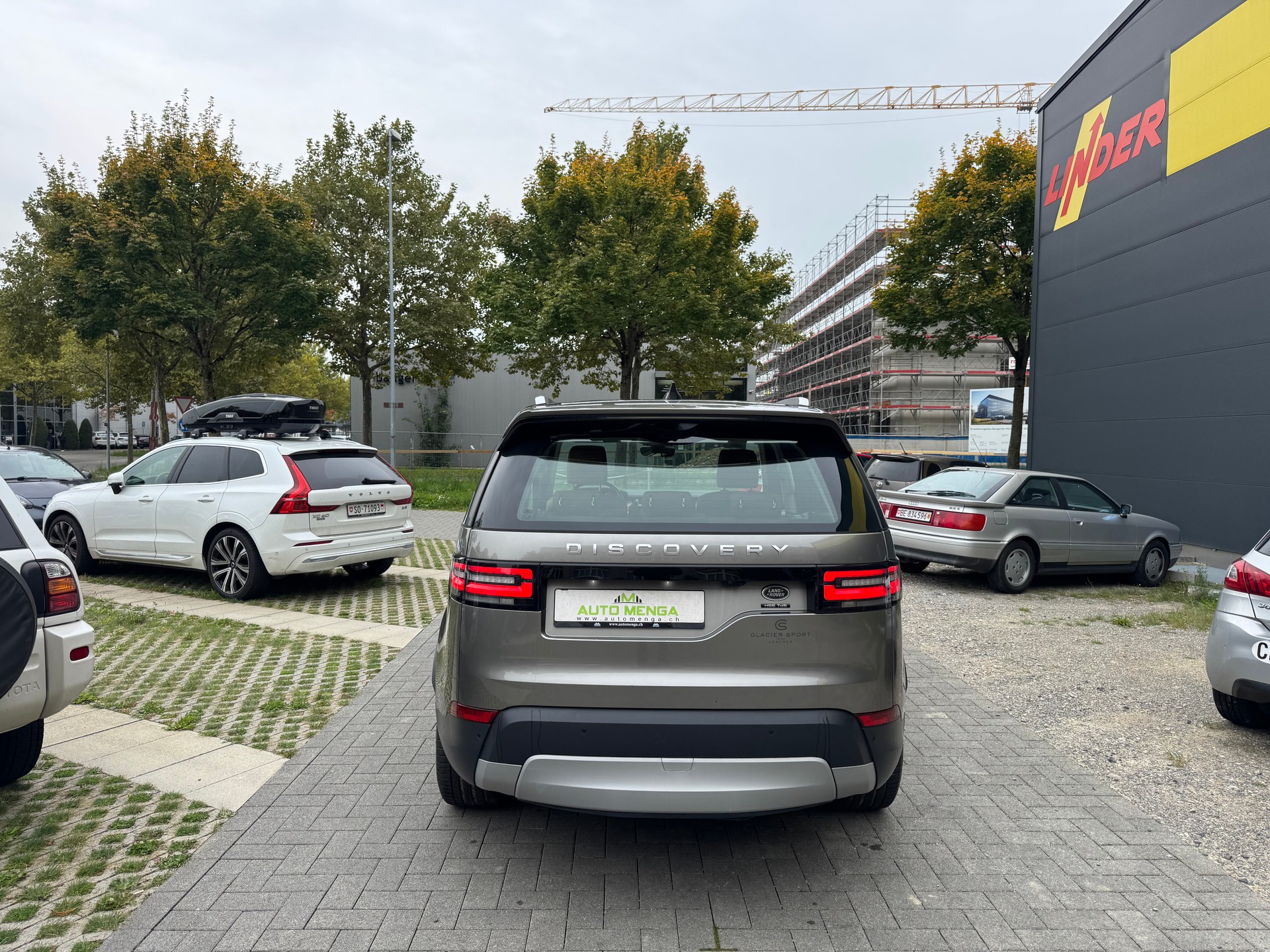 LAND ROVER Discovery 3.0 TD6 First Edition Automatic-image-5