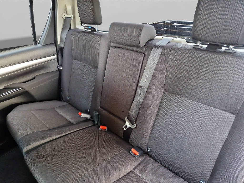 TOYOTA Hilux Double Cab.-Pick-up 2.8 48038/004-image-11
