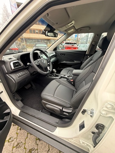 KGM-SsangYong Tivoli 1.5 T-Gdi Platinum-image-9