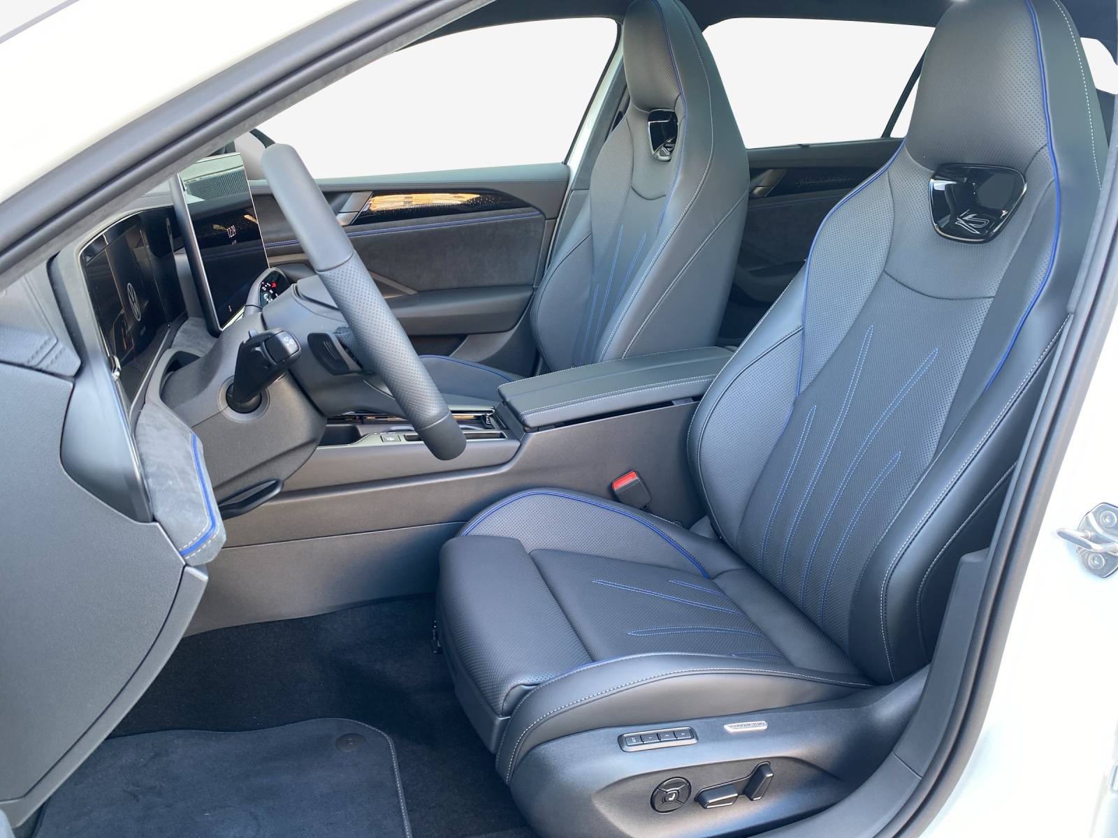 VW Passat Variant 2.0 TDI evo R-Line 4 Motion DSG-image-7