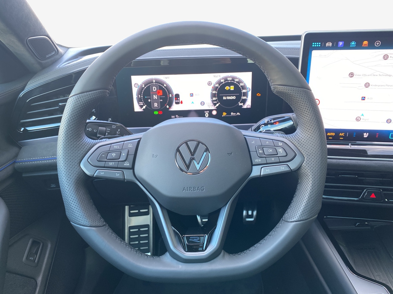 VW Passat Variant 2.0 TDI evo R-Line 4 Motion DSG-image-9