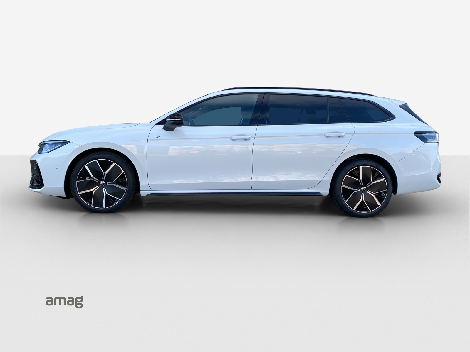 VW Passat Variant 2.0 TDI evo R-Line 4 Motion DSG-image-1