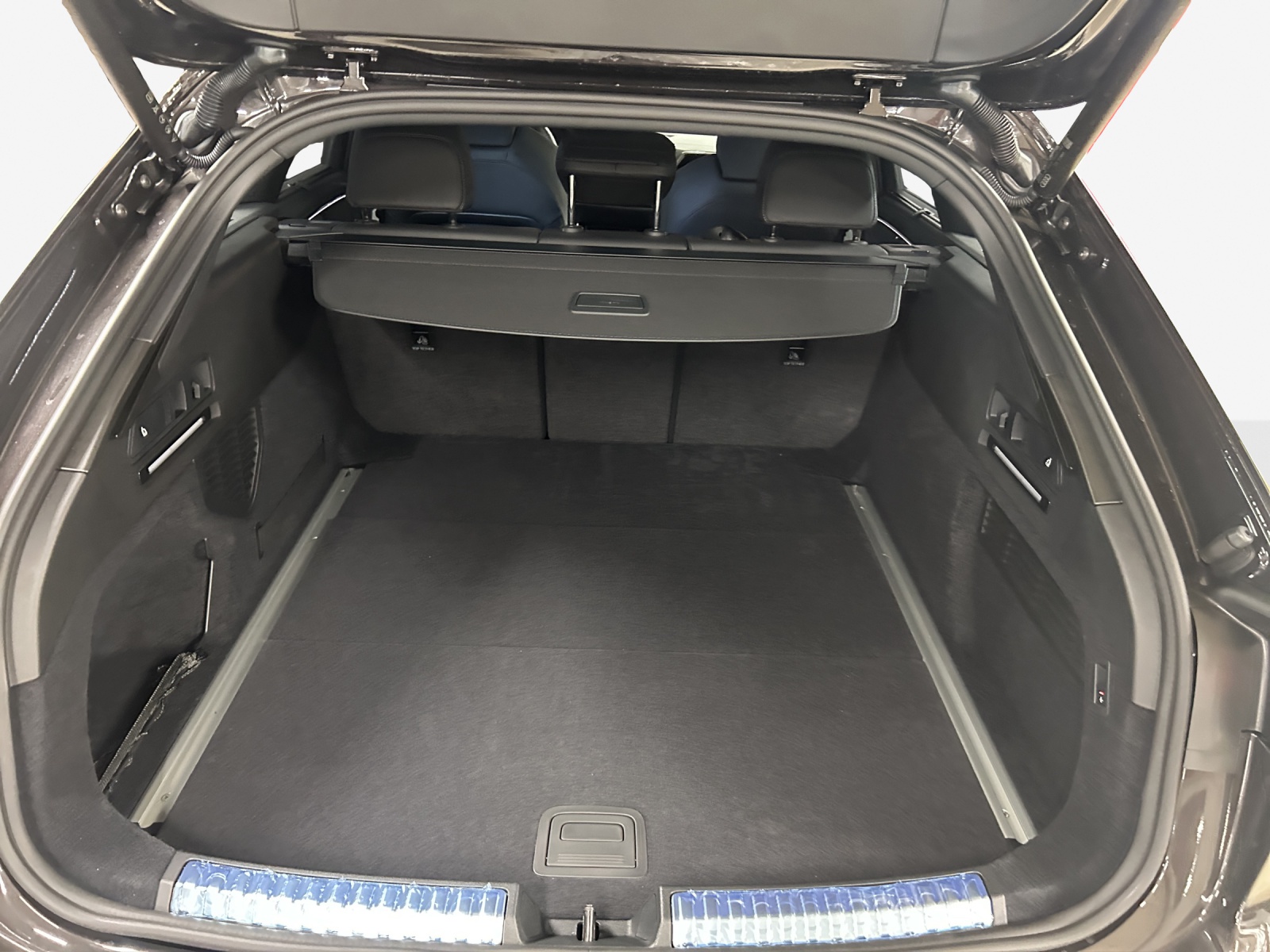 AUDI A6 Avant TDI quattro 150 kW S tronic-image-12