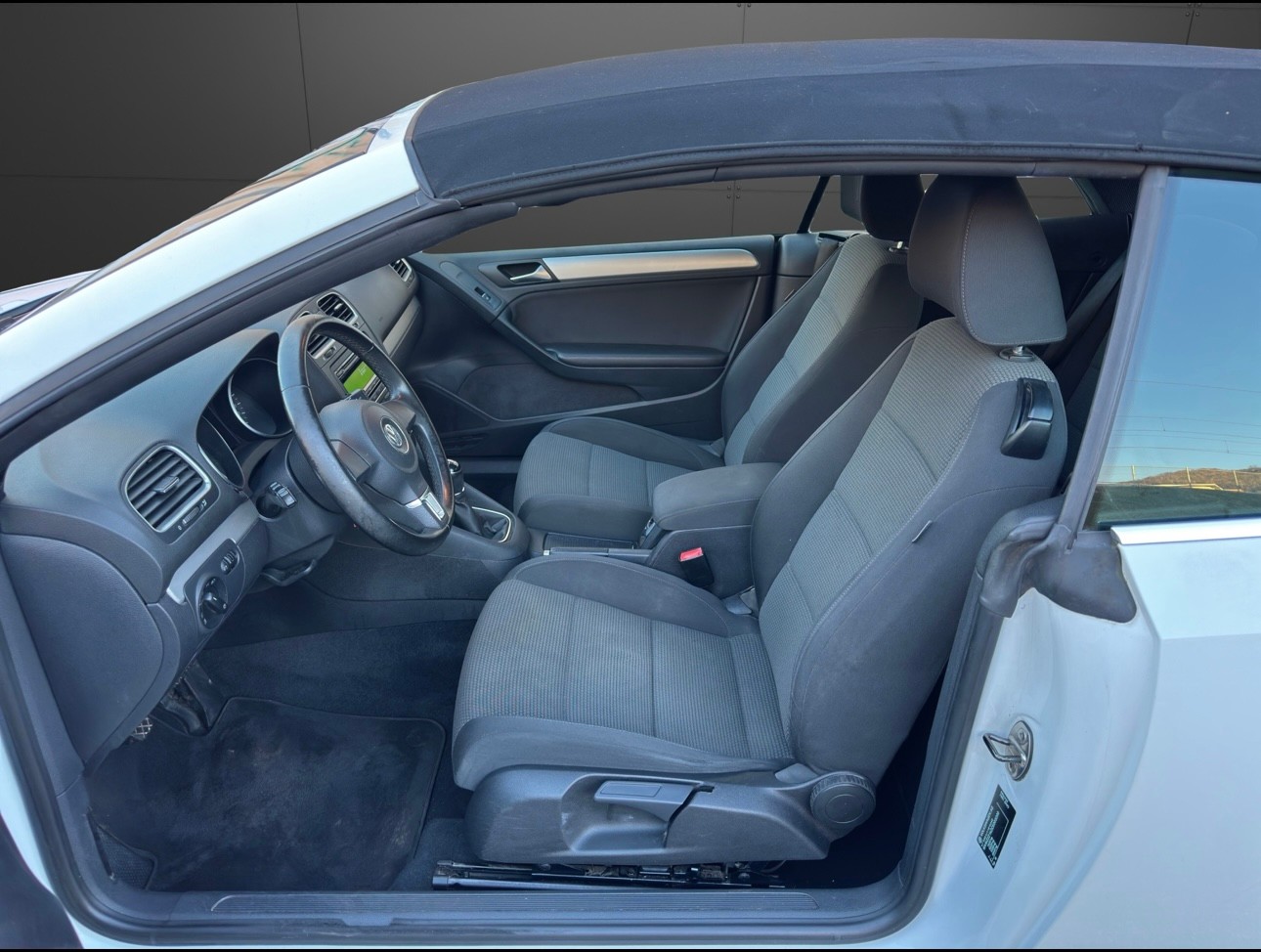 VW Golf Cabrio 1.4 TSI Cabriolett-image-8