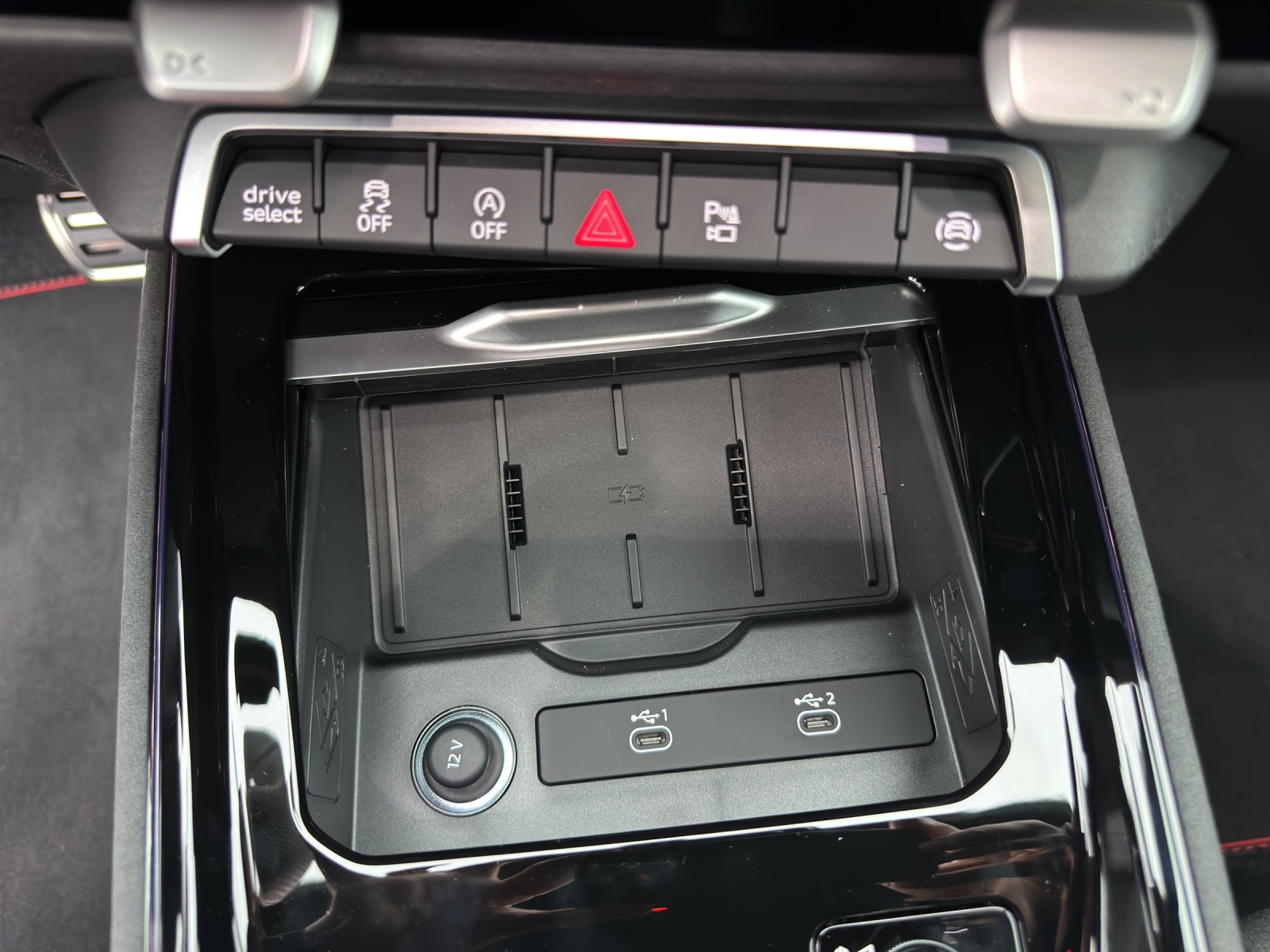 AUDI Q3 Sportback TFSI quattro 195 kW S tronic-image-15