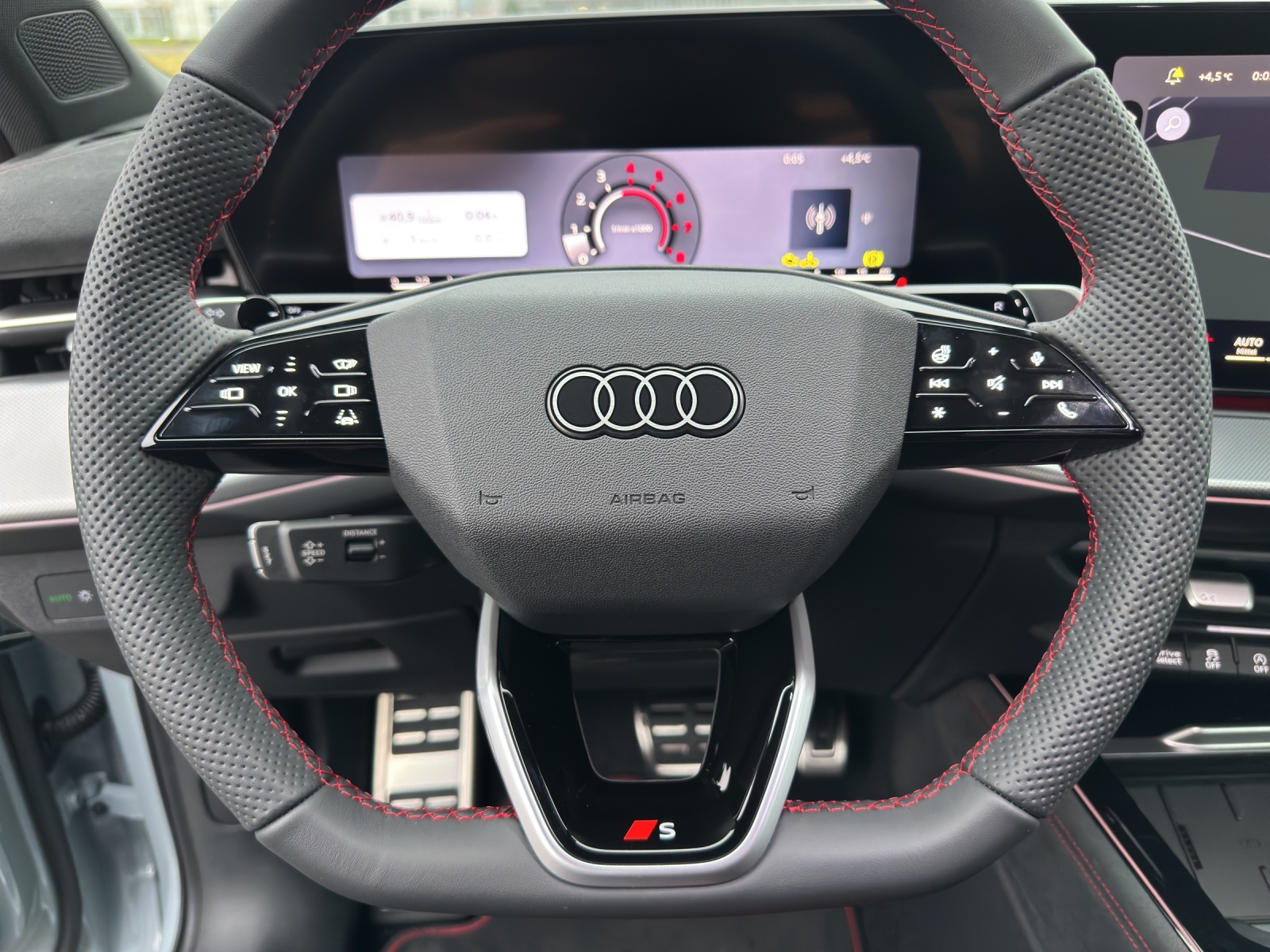 AUDI Q3 Sportback TFSI quattro 195 kW S tronic-image-14