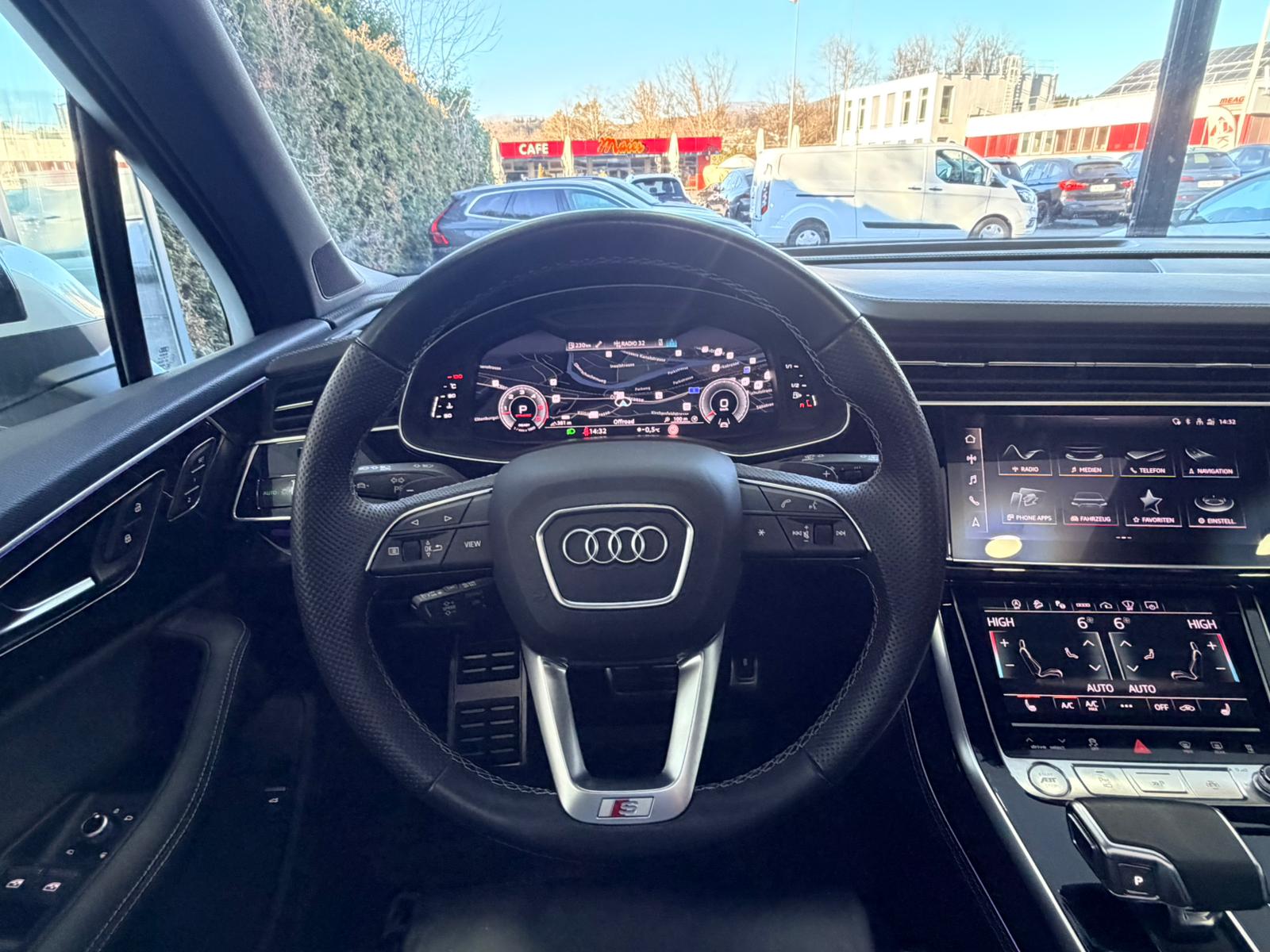 AUDI Q7 50 TDI quattro S Line tiptronic*ABT 330 PS*VOLL AUSSTATTUNG*7 Plätzer*-image-6