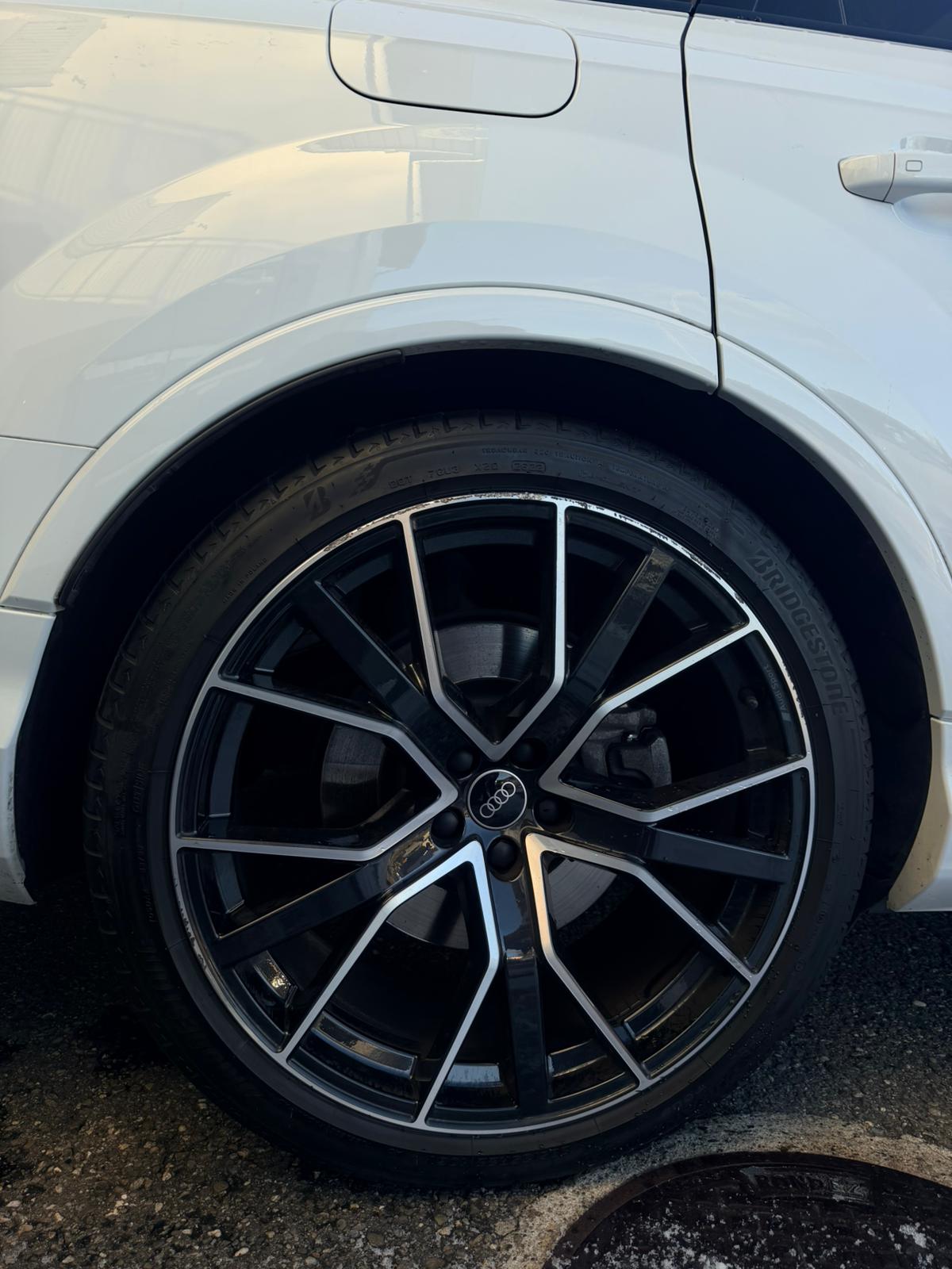 AUDI Q7 50 TDI quattro S Line tiptronic*ABT 330 PS*VOLL AUSSTATTUNG*7 Plätzer*-image-17