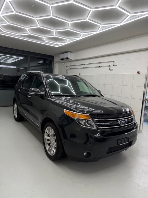 FORD EXPLORER-image-0