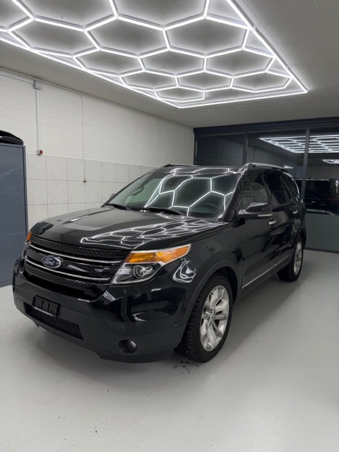 FORD EXPLORER-image-1
