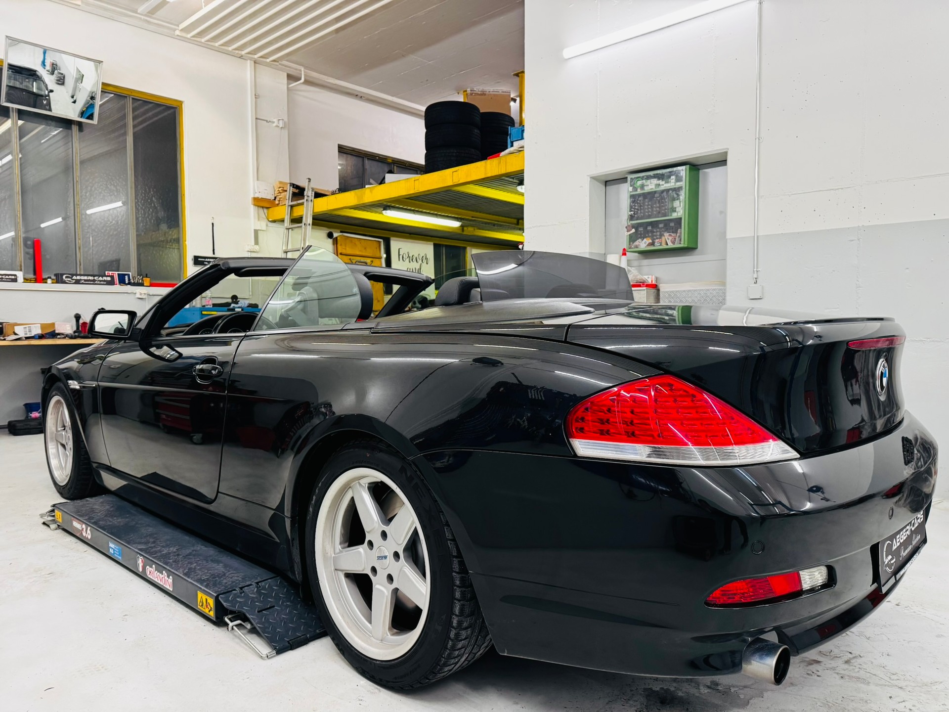 BMW 645i-image-5