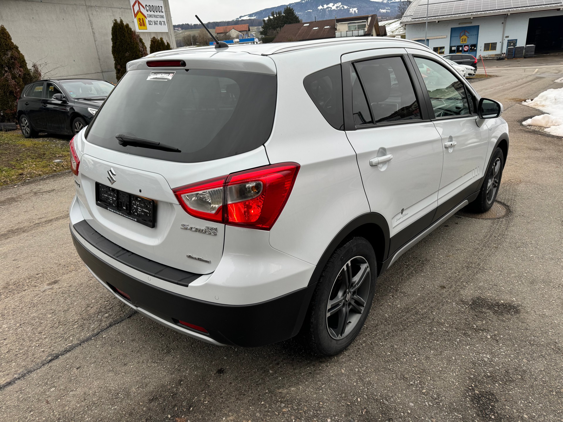 SUZUKI SX4 S-Cross 1.6 TD Sergio Cellano 4WD-image-3