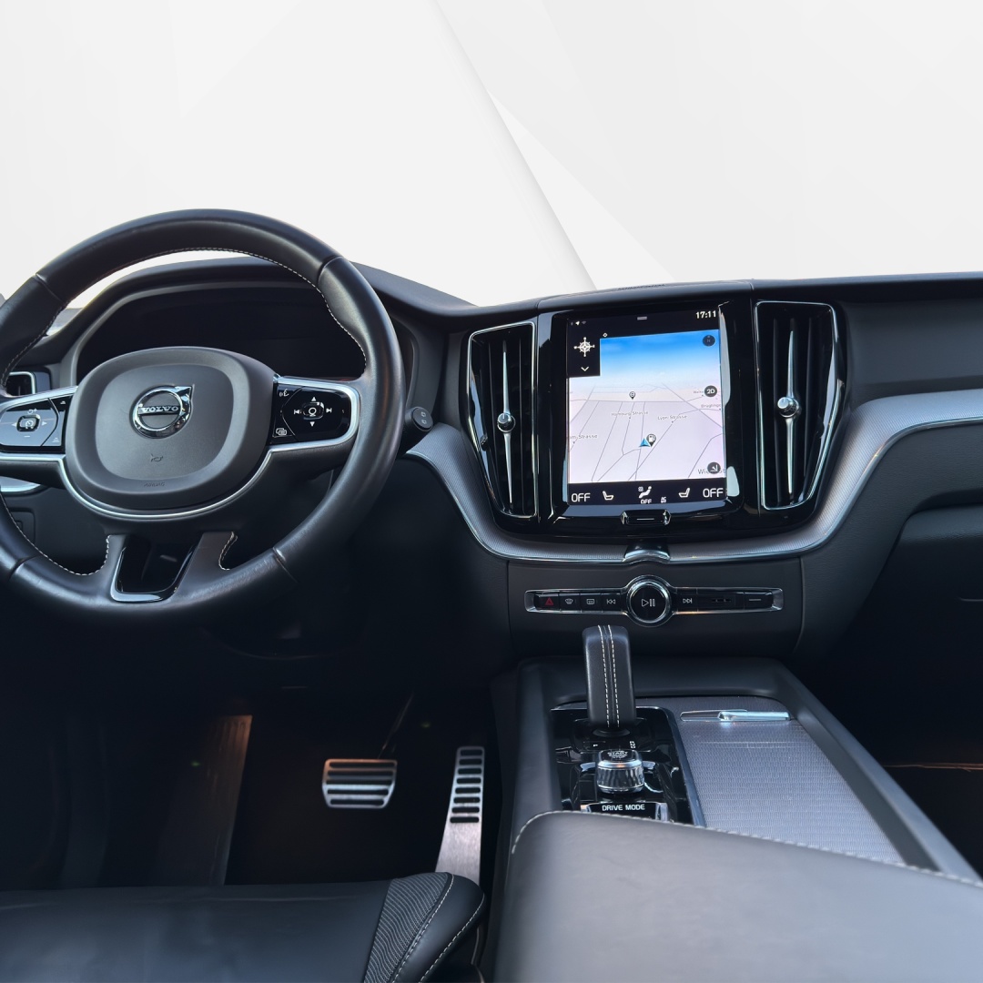 VOLVO XC60 T6 eAWD R-Design Geartronic-image-9