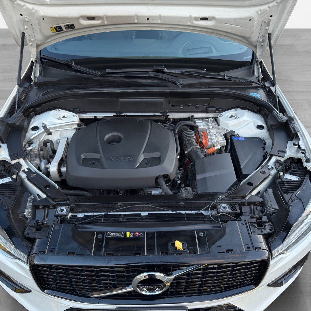 VOLVO XC60 T6 eAWD R-Design Geartronic-image-15