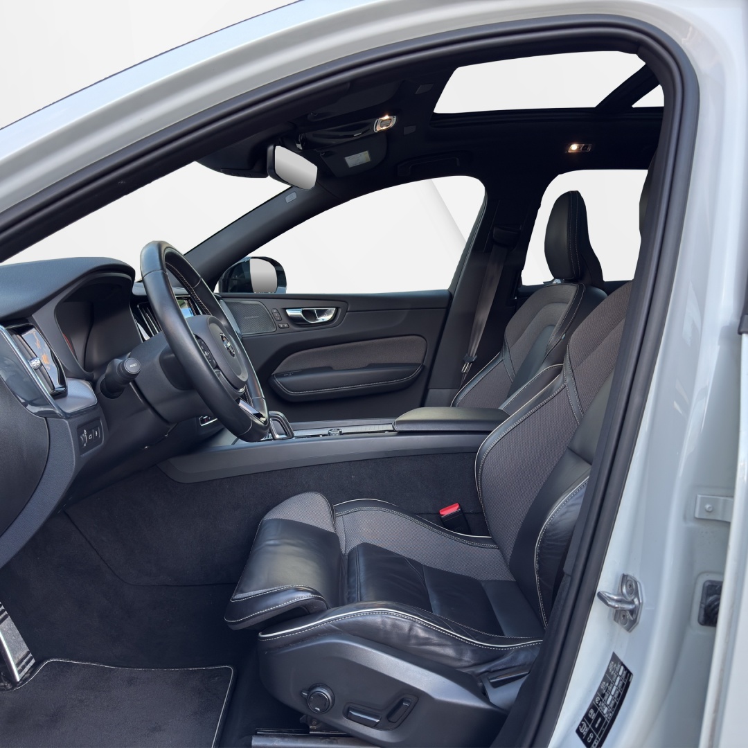VOLVO XC60 T6 eAWD R-Design Geartronic-image-8