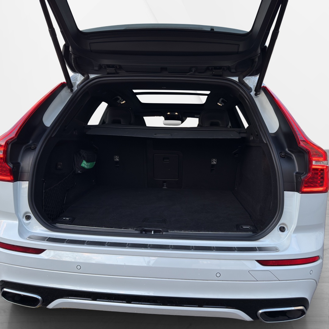 VOLVO XC60 T6 eAWD R-Design Geartronic-image-12