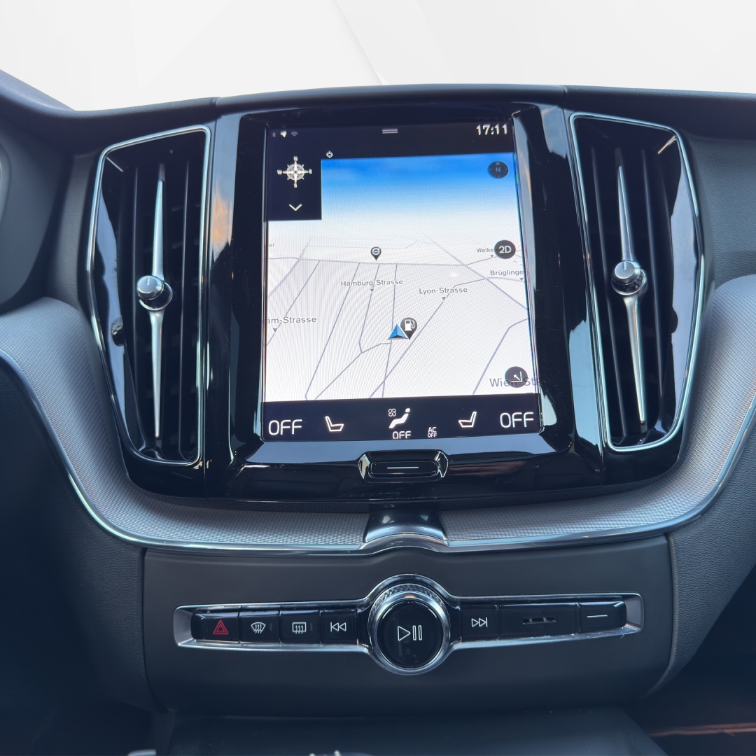 VOLVO XC60 T6 eAWD R-Design Geartronic-image-13