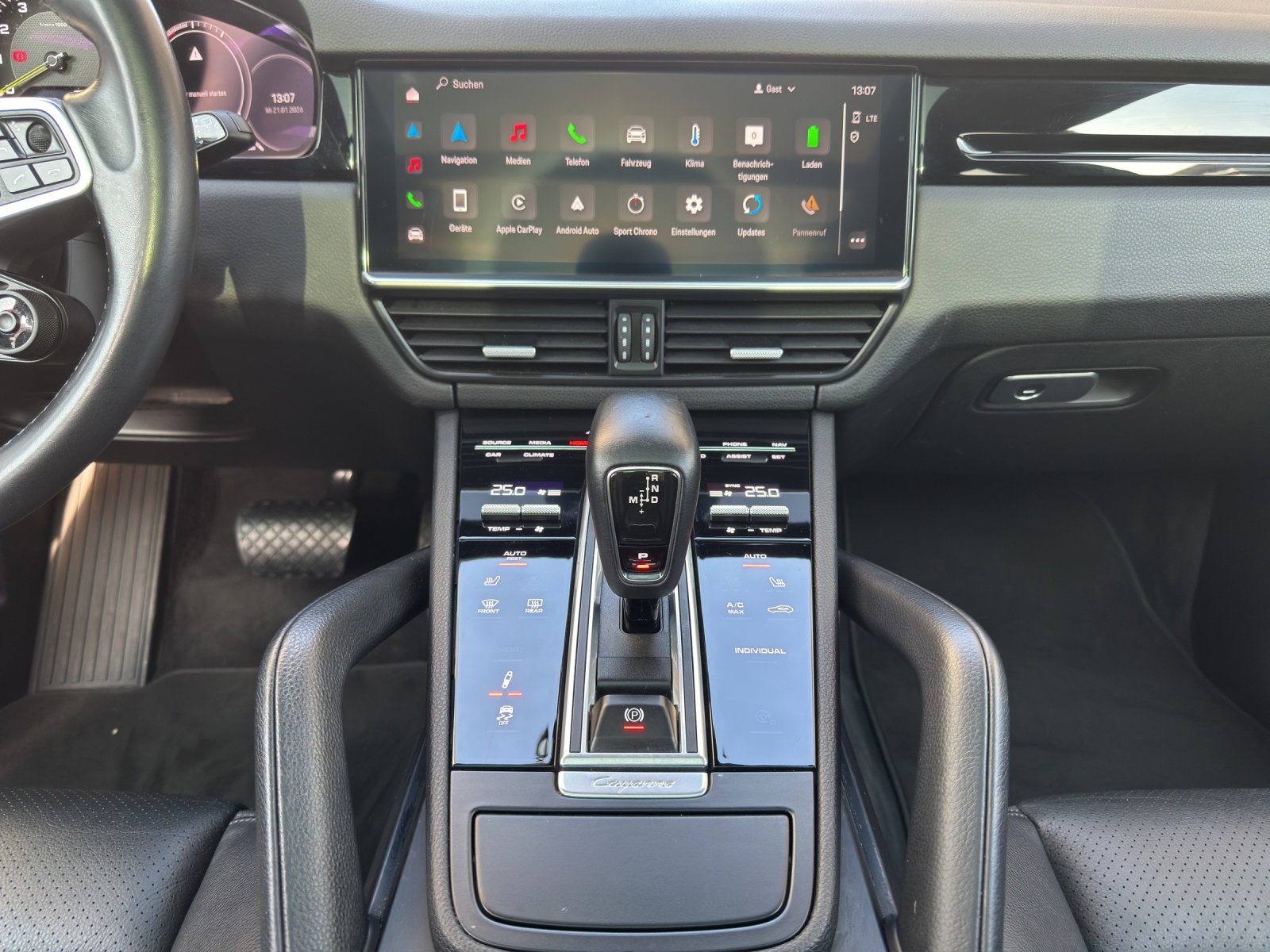 PORSCHE Cayenne E-Hybrid Platinum Edition-image-8
