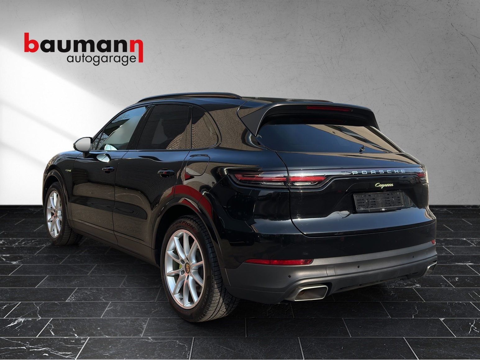 PORSCHE Cayenne E-Hybrid Platinum Edition-image-3