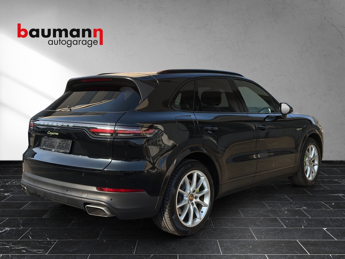 PORSCHE Cayenne E-Hybrid Platinum Edition-image-2