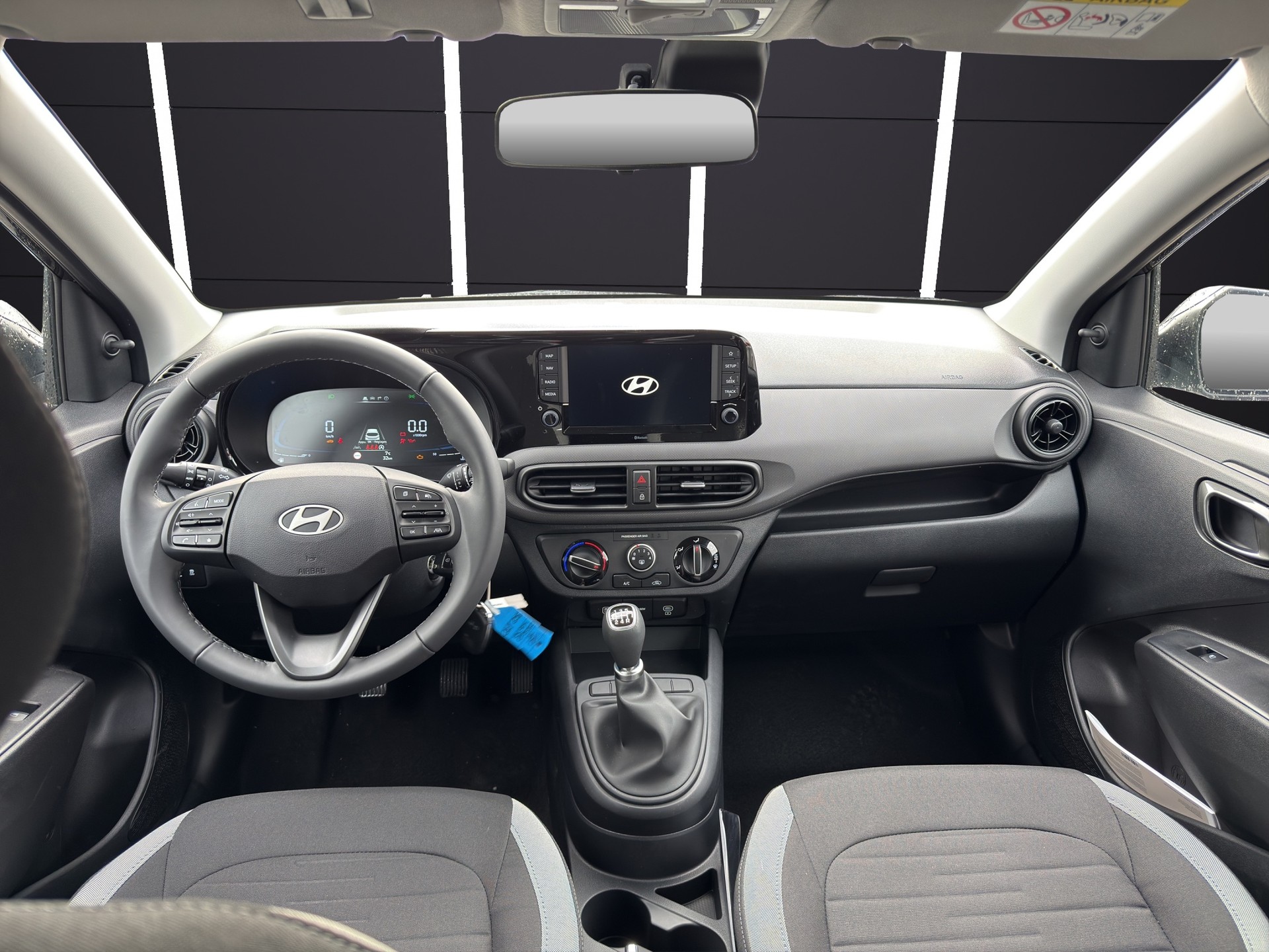 HYUNDAI i10 1.0 Origo-image-8