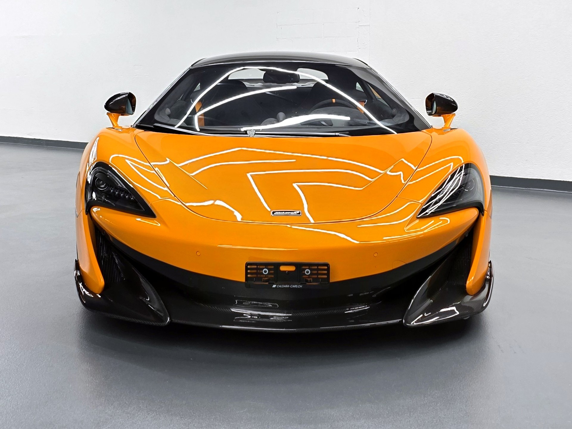 McLAREN 600LT Coupé 3.8 V8 SSG-showroom-element-3