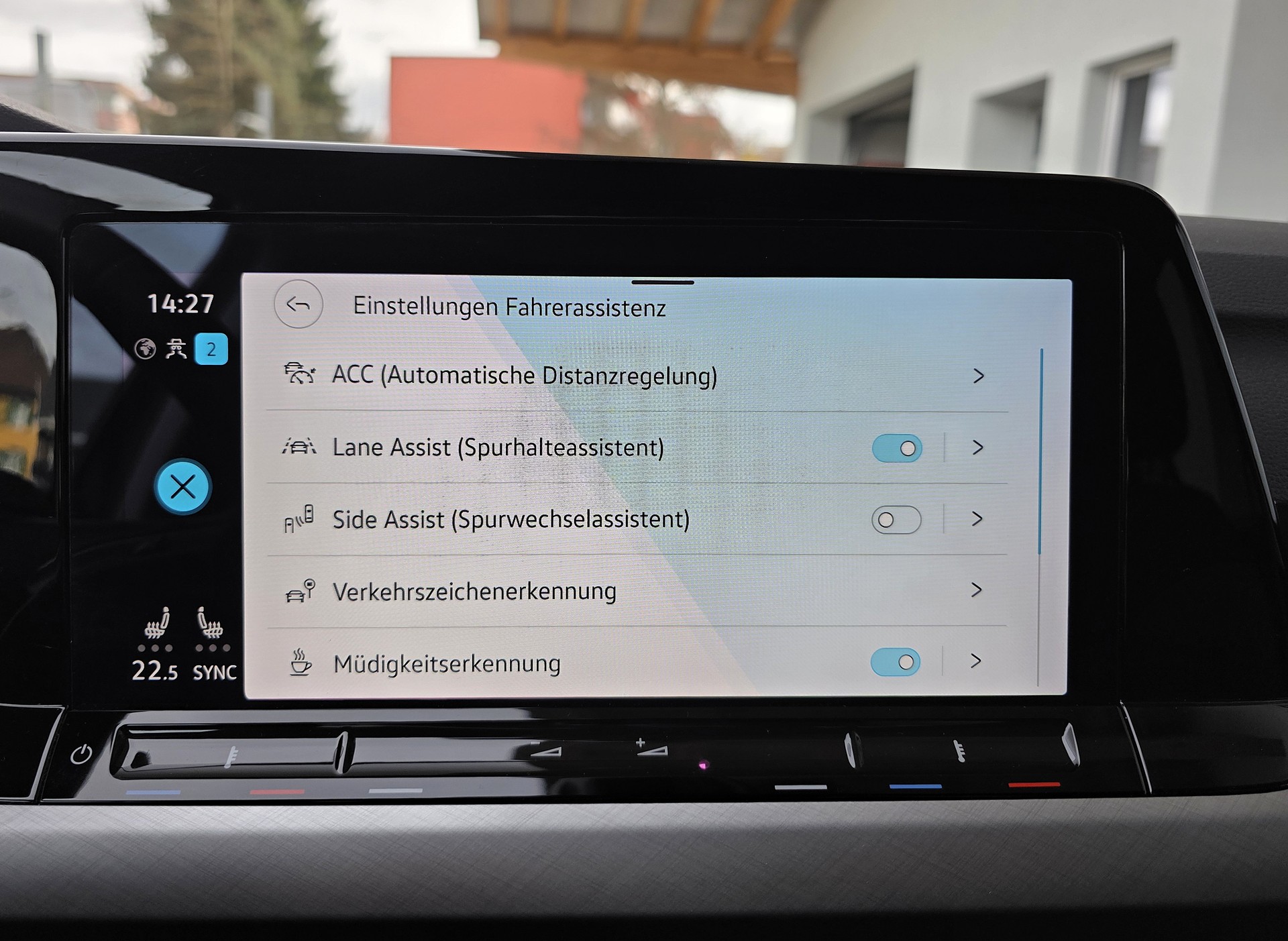 VW Golf 1.5 e TSI ACT Selection DSG-image-15