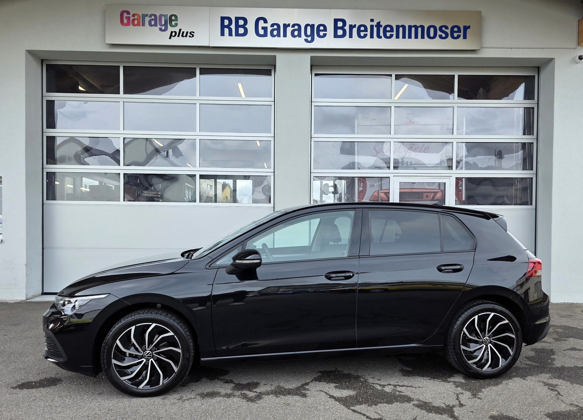 VW Golf 1.5 e TSI ACT Selection DSG-showroom-element-3