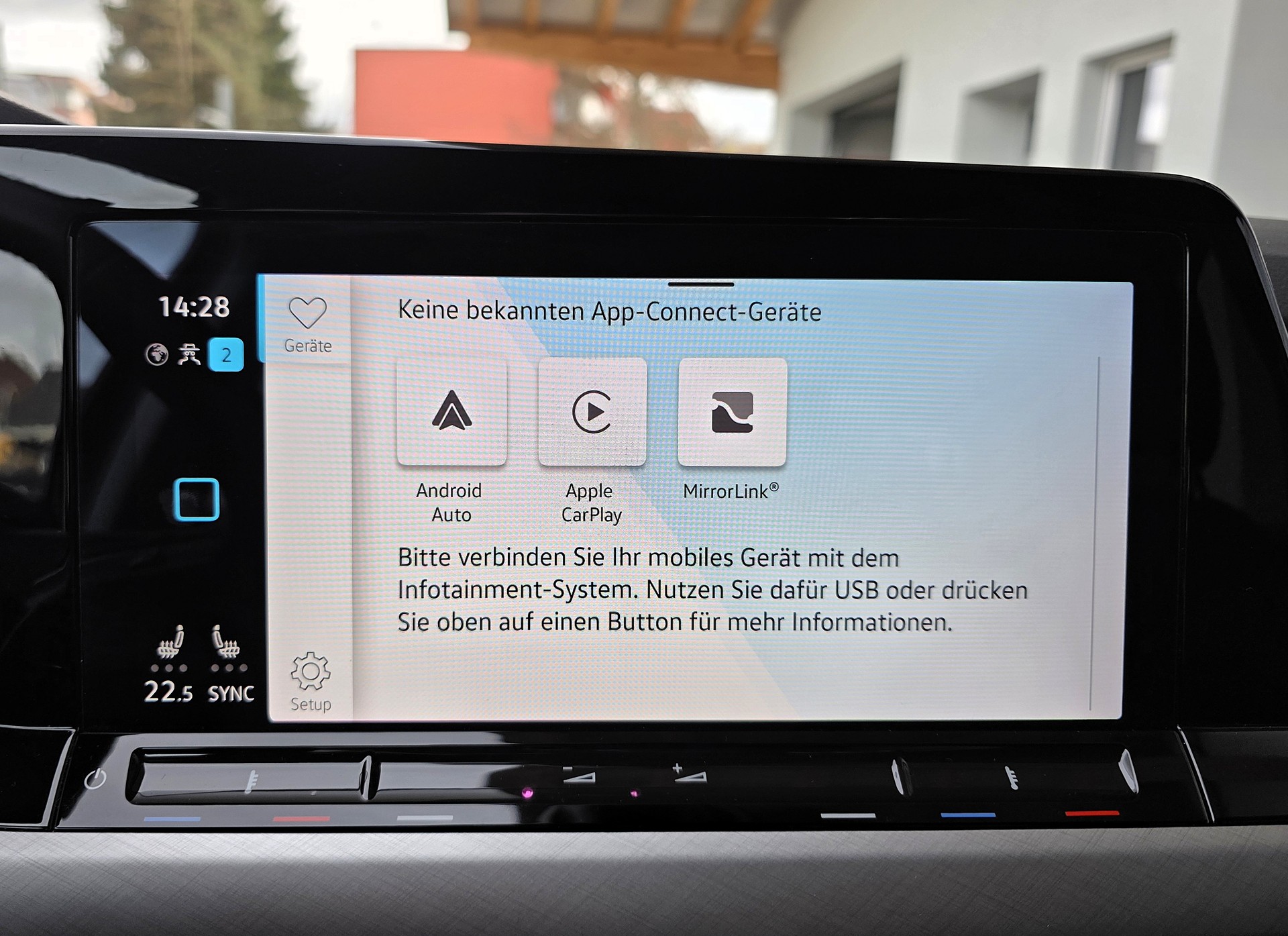 VW Golf 1.5 e TSI ACT Selection DSG-image-19