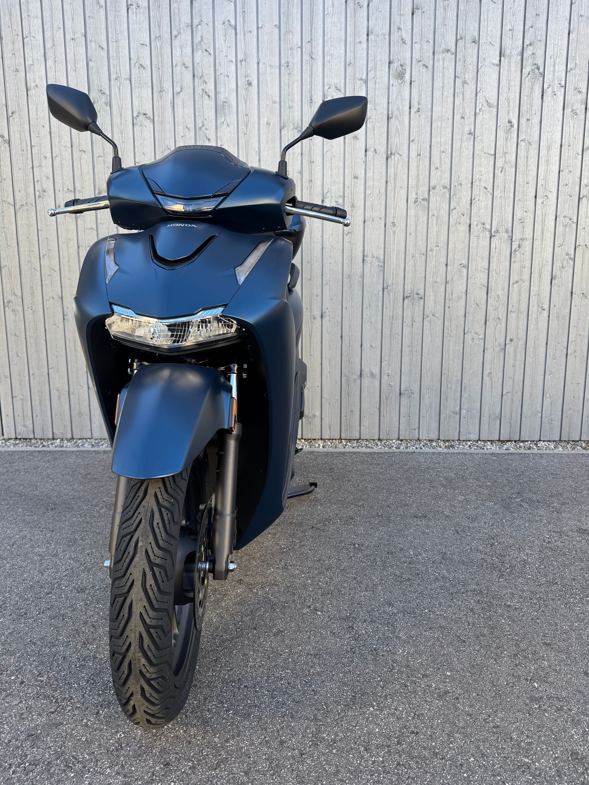 HONDA SH 125 +-showroom-element-2