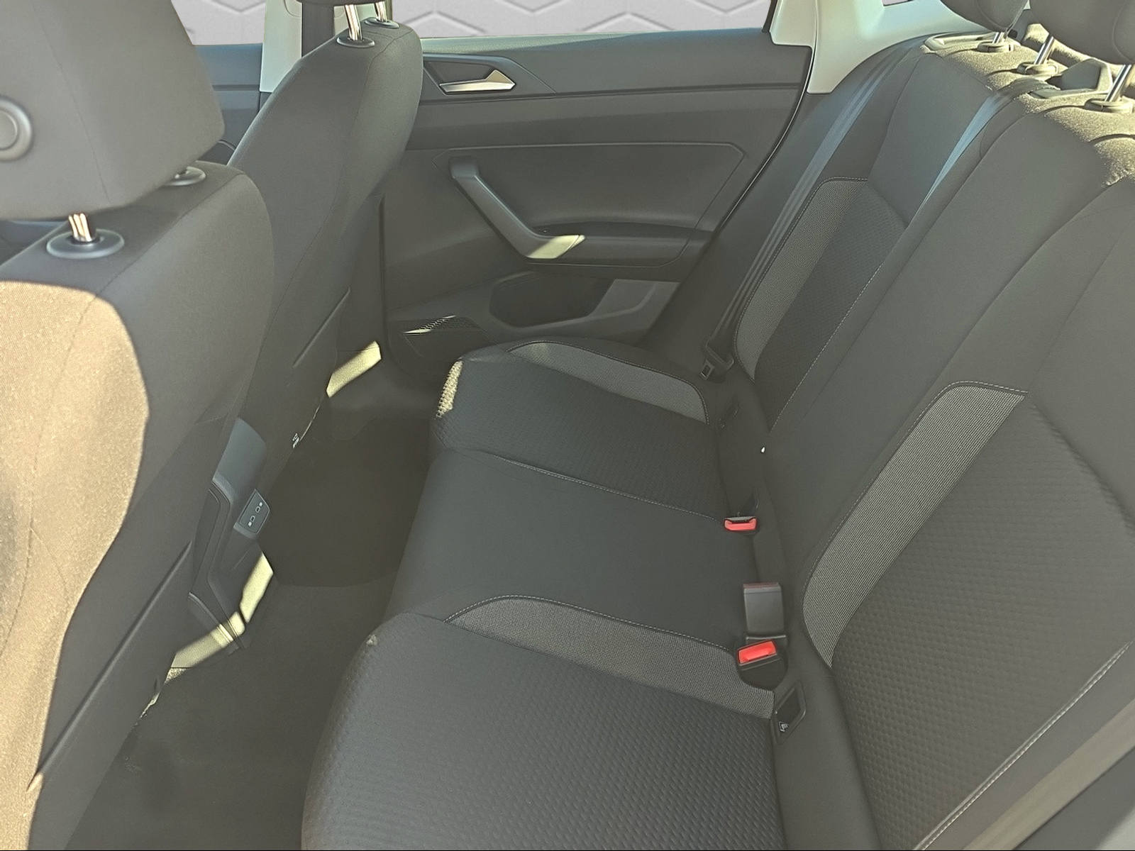 VW VW Polo-image-12
