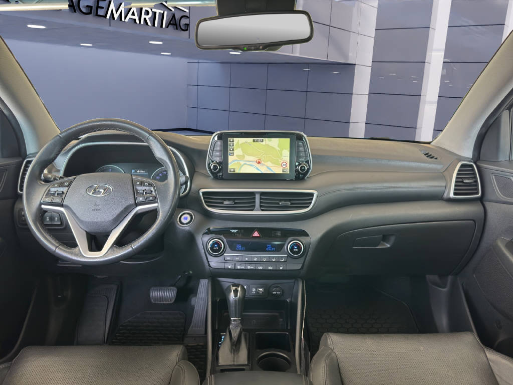 HYUNDAI TUCSON 2.0 CRDi Amplia 4WD-image-11