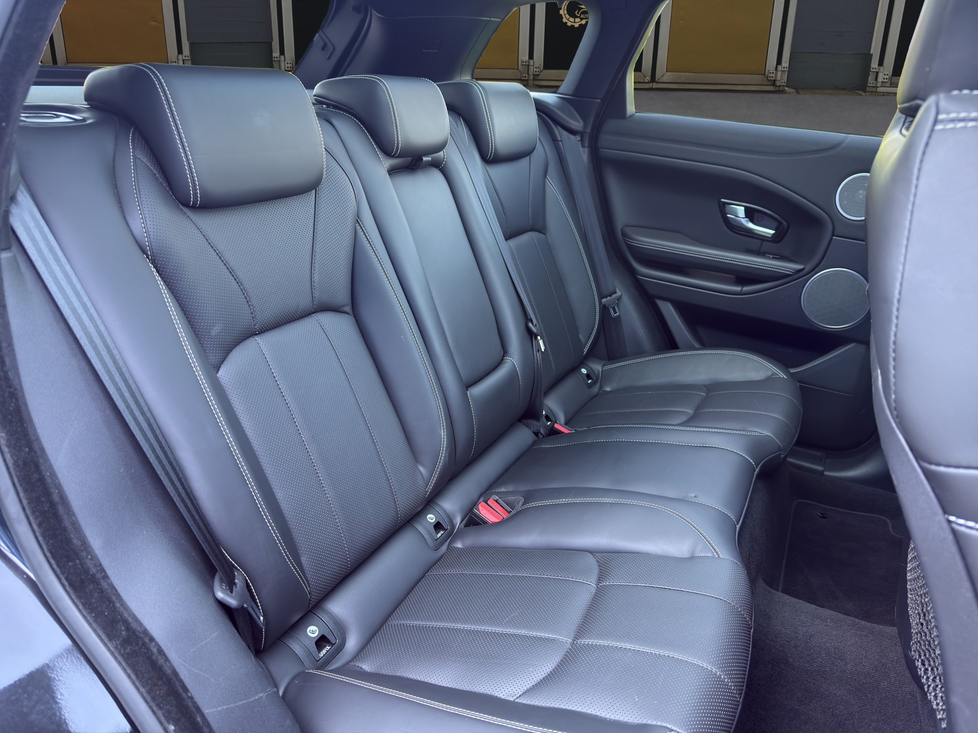 LAND ROVER Range Rover Evoque 2.0 Si4 HSE Dynamic AT9-image-13