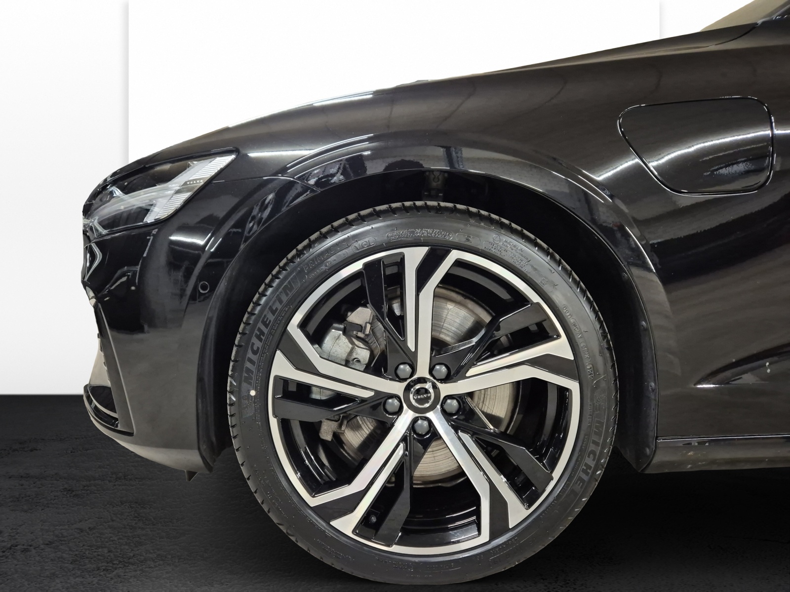 VOLVO V60 2.0 T6 TE Plus Dark eAWD-image-19