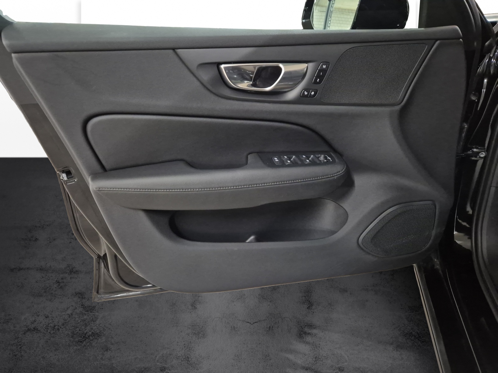VOLVO V60 2.0 T6 TE Plus Dark eAWD-image-13