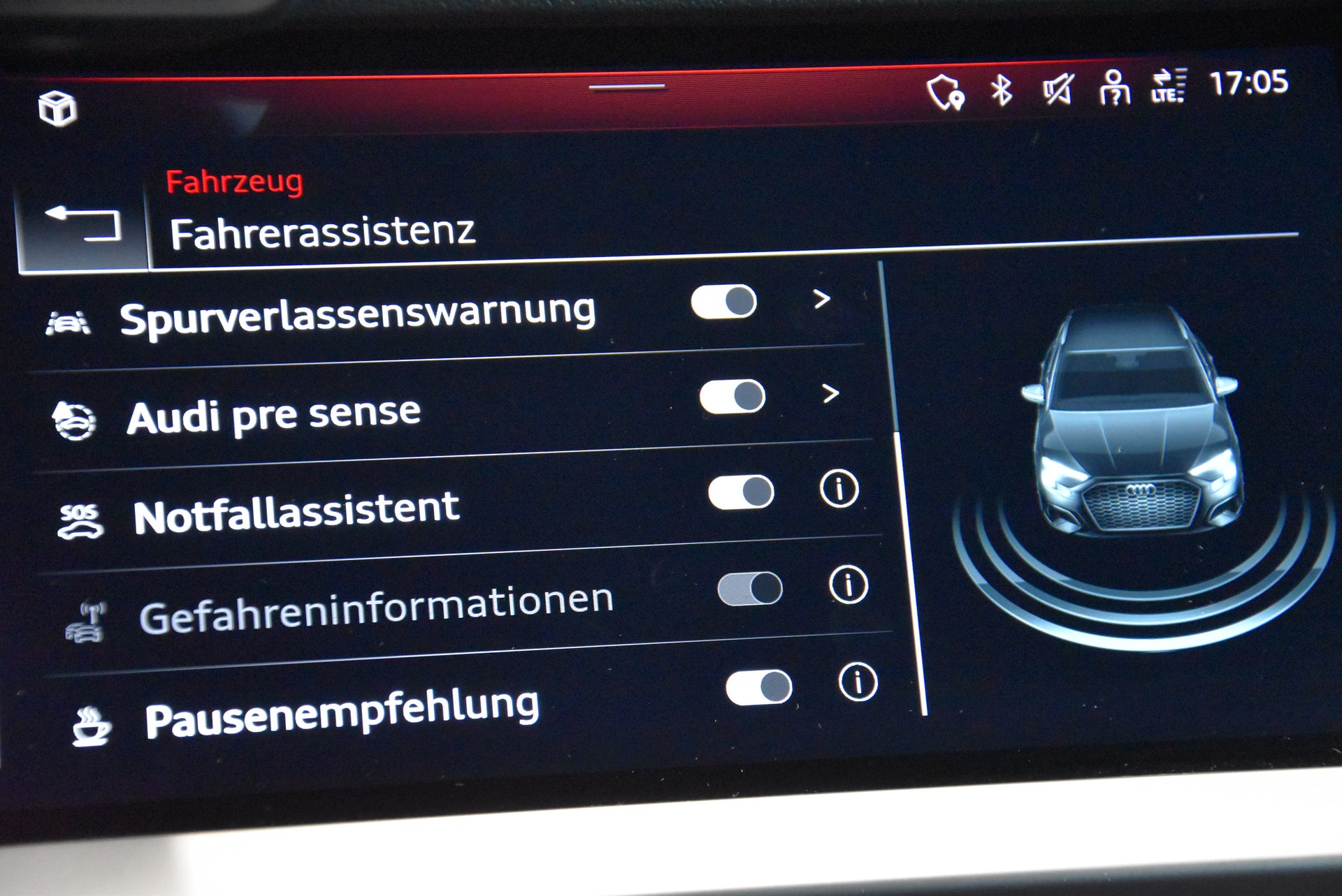 AUDI A3 Sportback 35 TFSI S line Attraction S-tronic-image-9