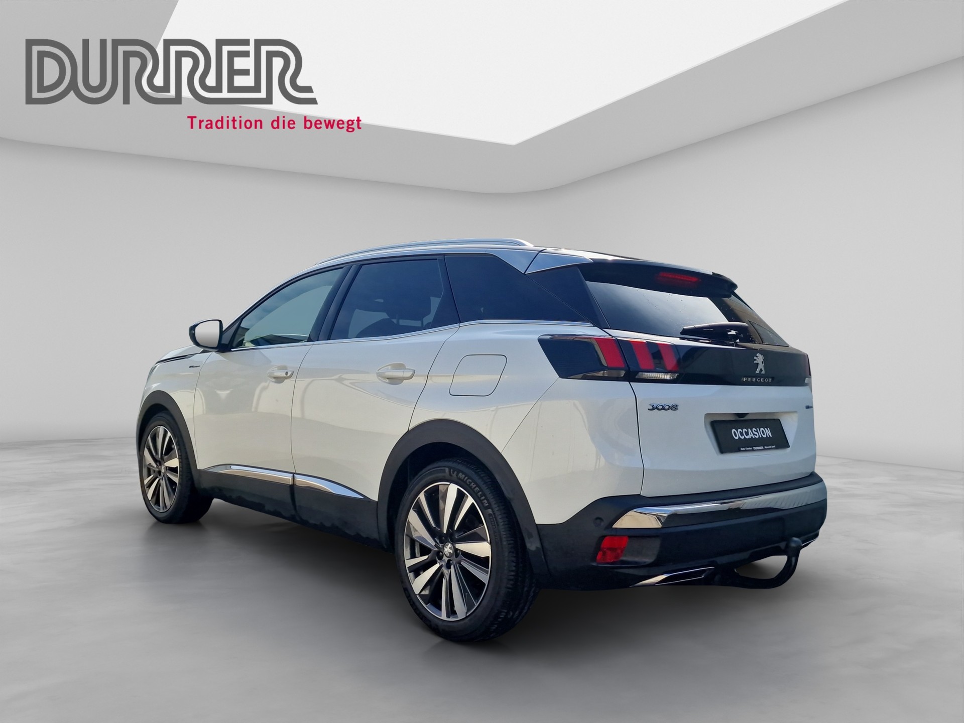 PEUGEOT 3008 1.6 Plug-in Hybrid4 GT-showroom-element-2