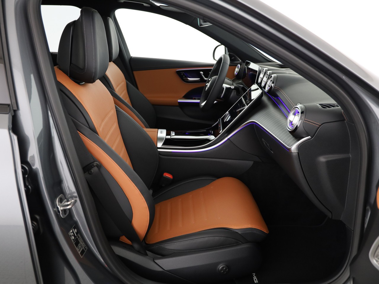 MERCEDES-BENZ C 220 d T 4 Matic-image-9